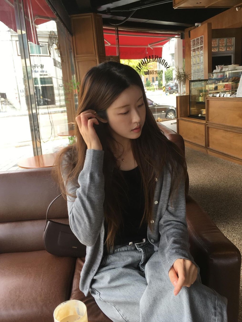Siyazu SIKN2126 Merino Wool Minimal Cardigan Melange gray 착용 스타일 - 1