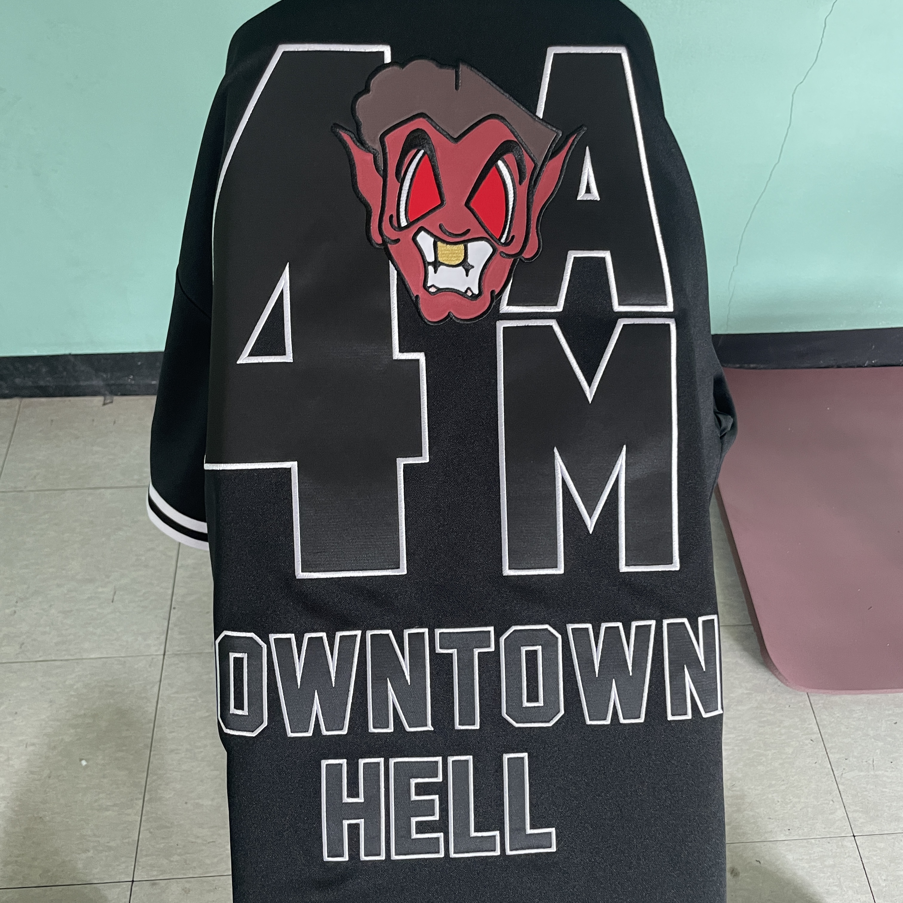 Supreme Mitchell & Ness Downtown Hell Baseball Jersey Black - 23FW 착용 스타일