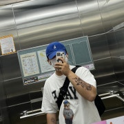 KREAM 프로필 이미지