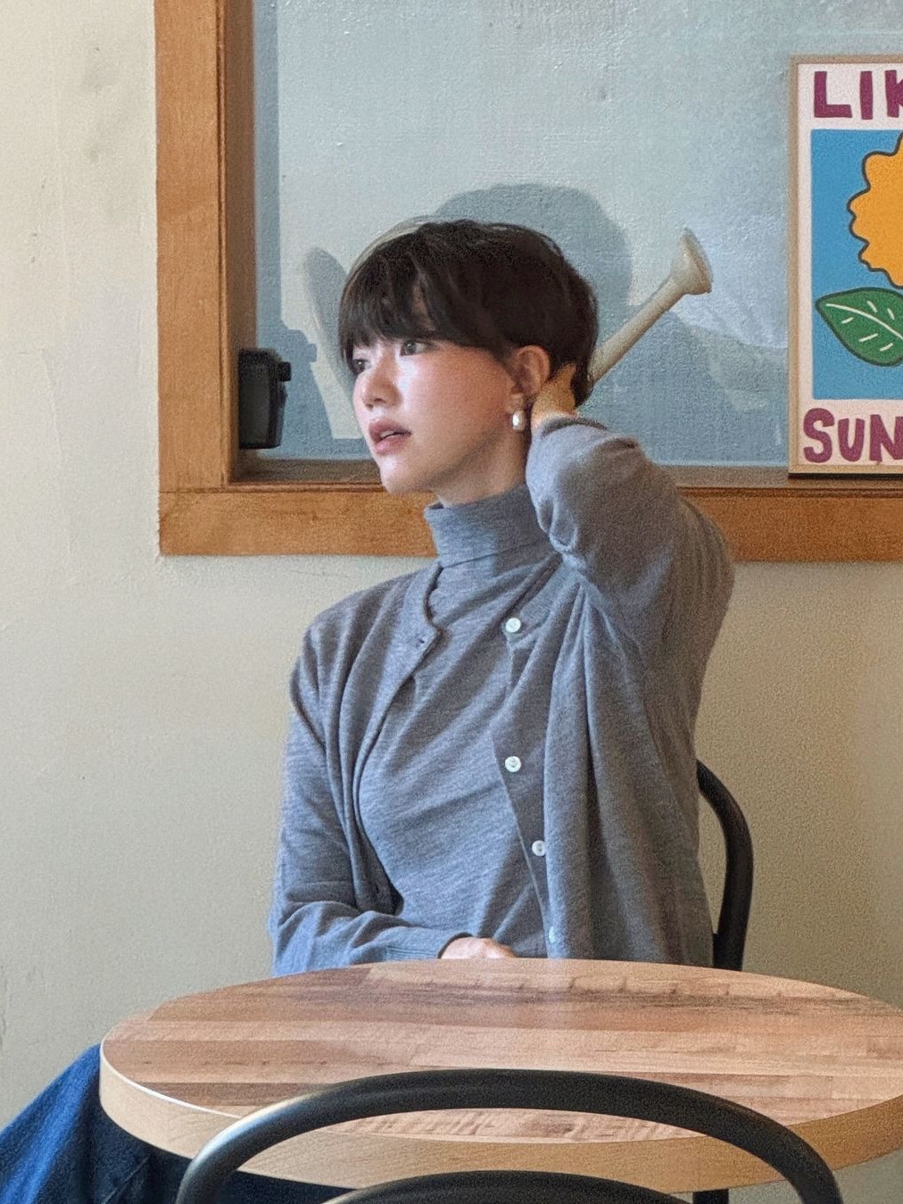 Siyazu SIKN2125 Merino Wool Turtleneck Short Sleeved Knit Melange gray, Siyazu SIKN2126 Merino Wool Minimal Cardigan Melange gray 착용 스타일 - 2
