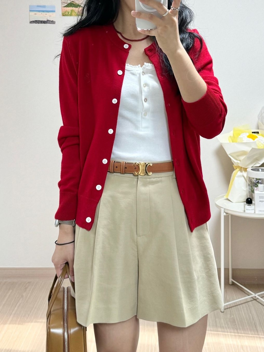 Siyazu SIKN2126 Merino Wool Minimal Cardigan Red 착용 스타일 - 4