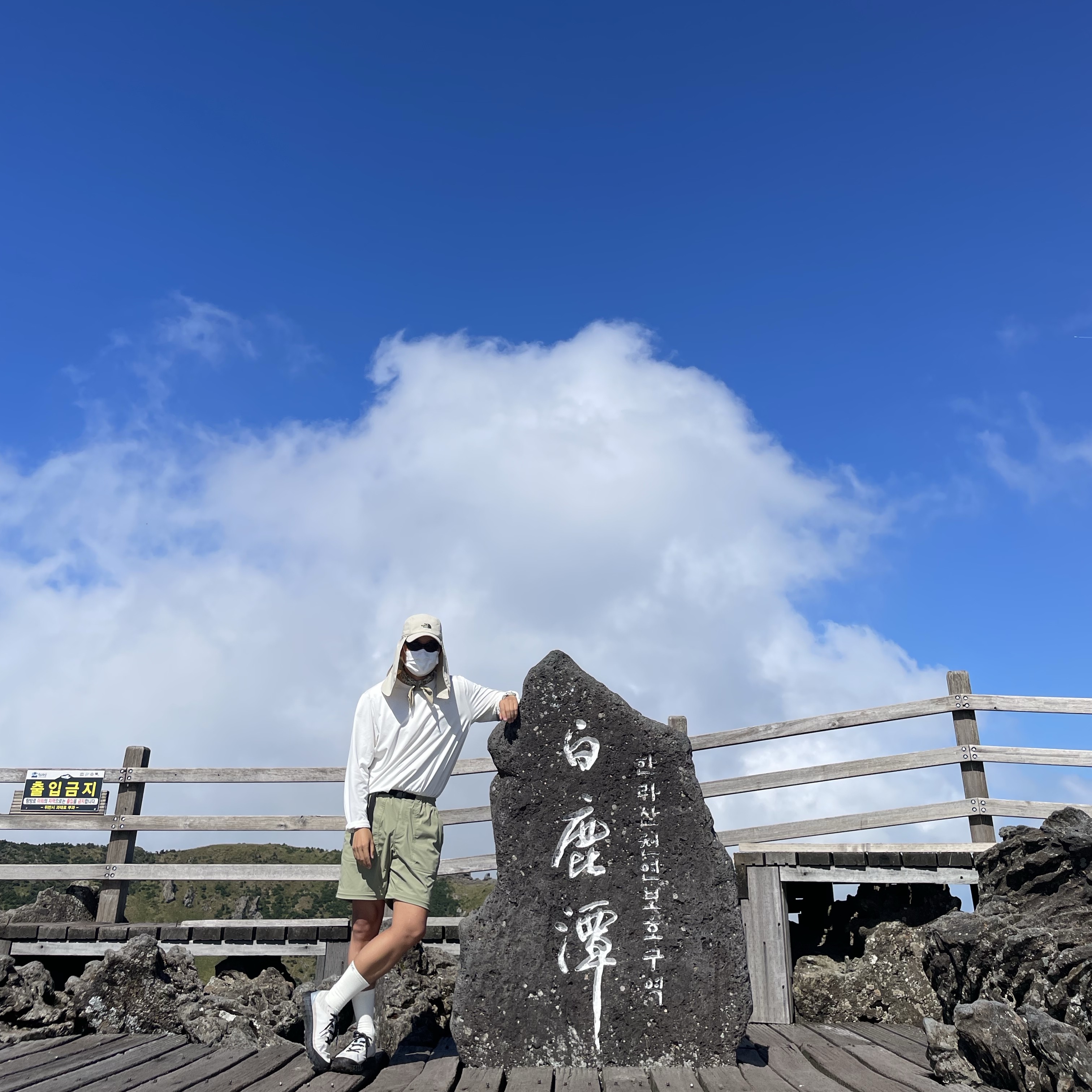 Norda 001/A Cinder, Oakley Eye Jacket Redux Matte Black Frame Prizm Grey Lenses High Bridge Fit 착용 스타일