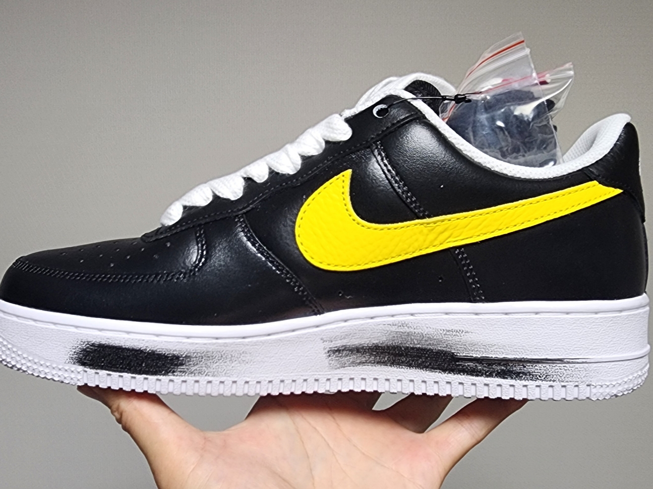 Nike x Peaceminusone Air Force 1 Low Para-Noise 3.0 Black and Multicolor 착용 스타일
