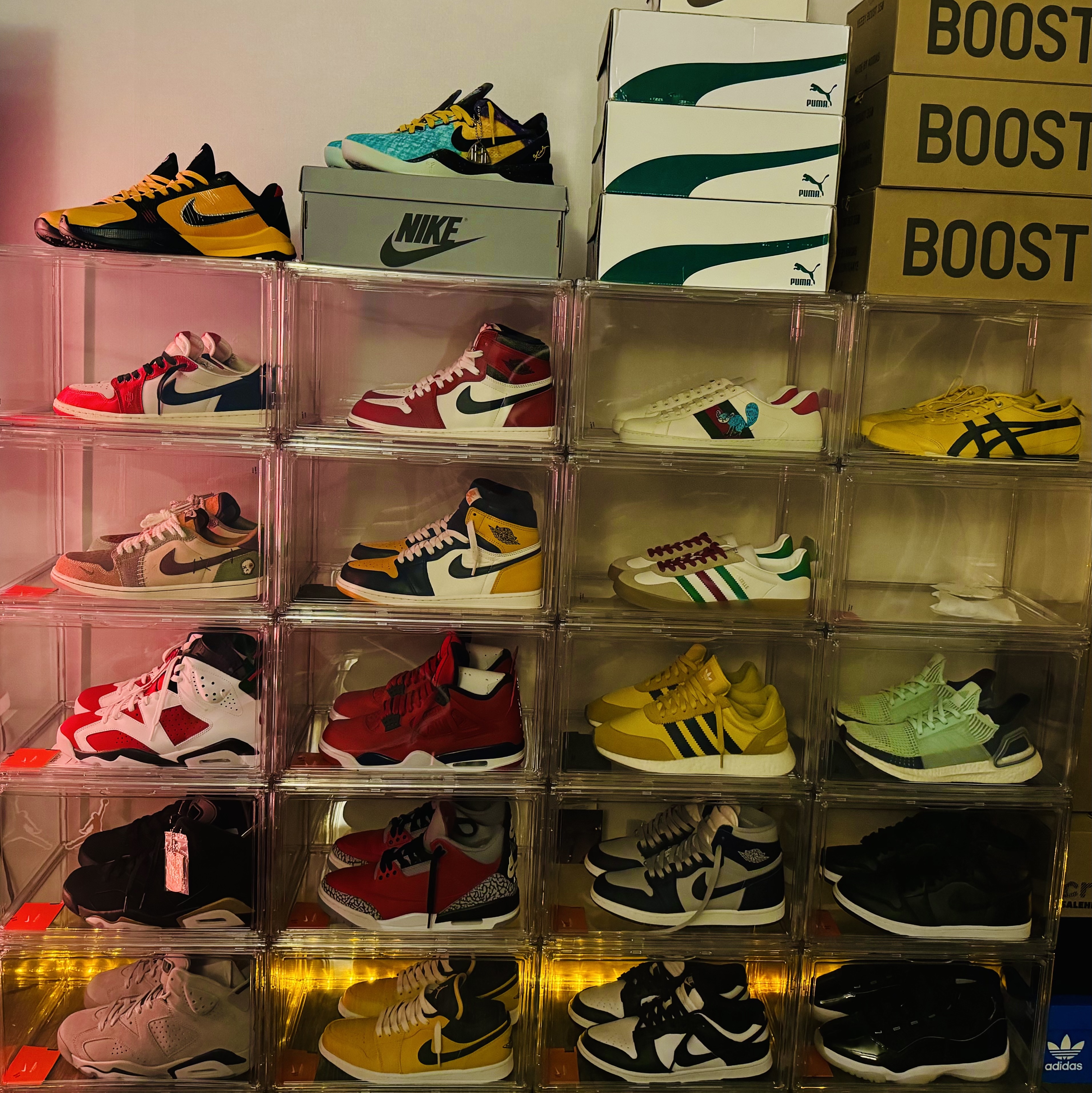 Jordan 1 x Trophy Room Retro Low OG SP Sail Varsity Red, Jordan 1 x Zion Williamson Retro Low OG Flax and Oil Green 착용 스타일