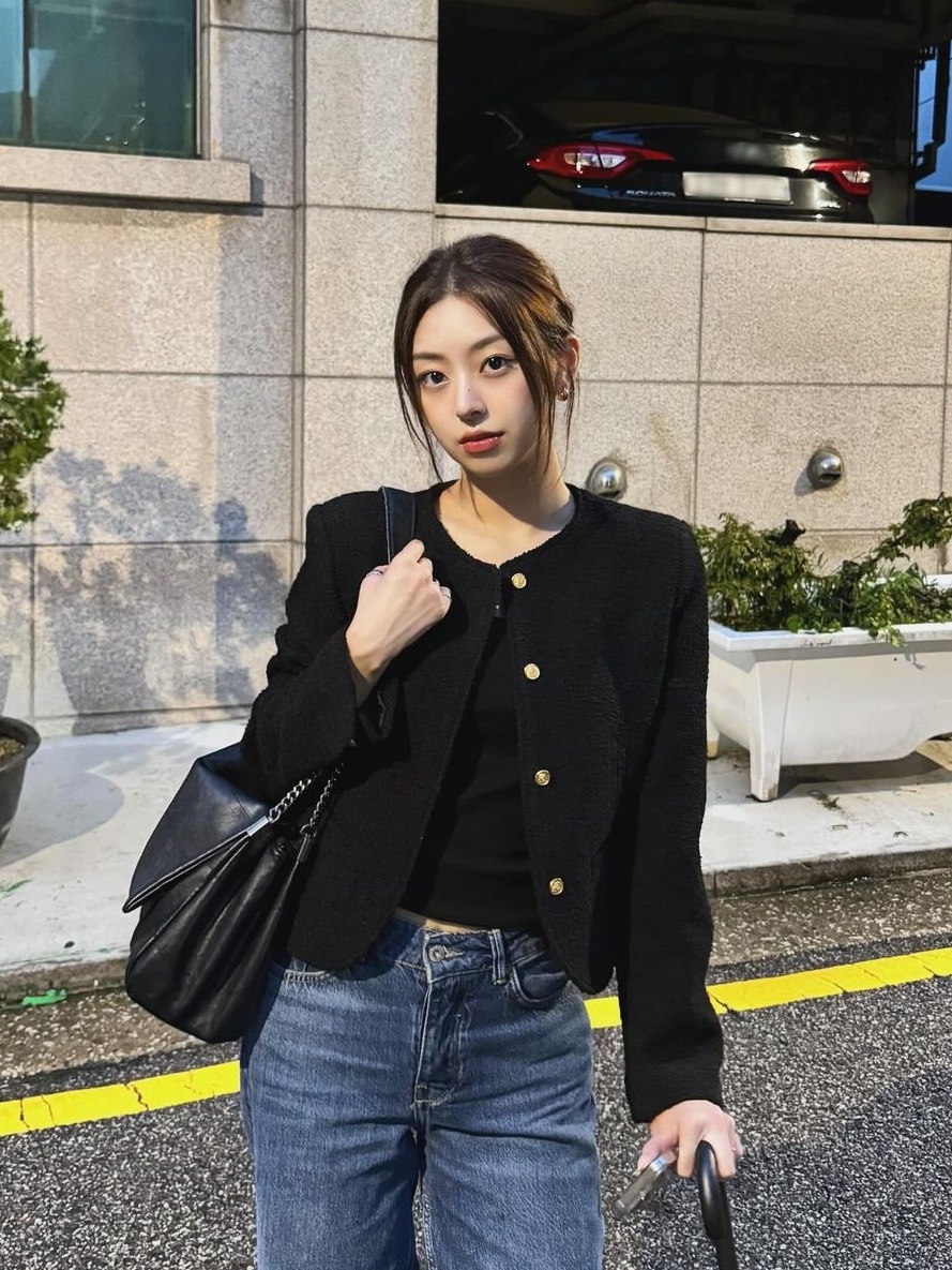 [예약 배송] Siyazu SIOT4100 Classic Tweed Jacket Black 착용 스타일 - 1
