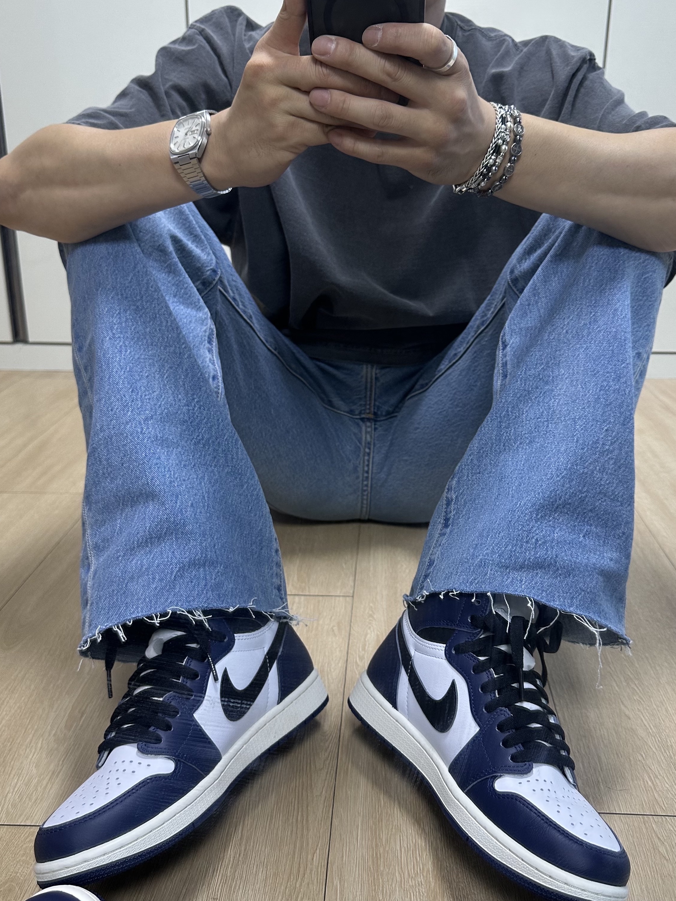Jordan 1 Retro High OG Midnight Navy 착용 스타일 - 2