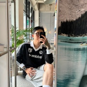 KREAM 프로필 이미지