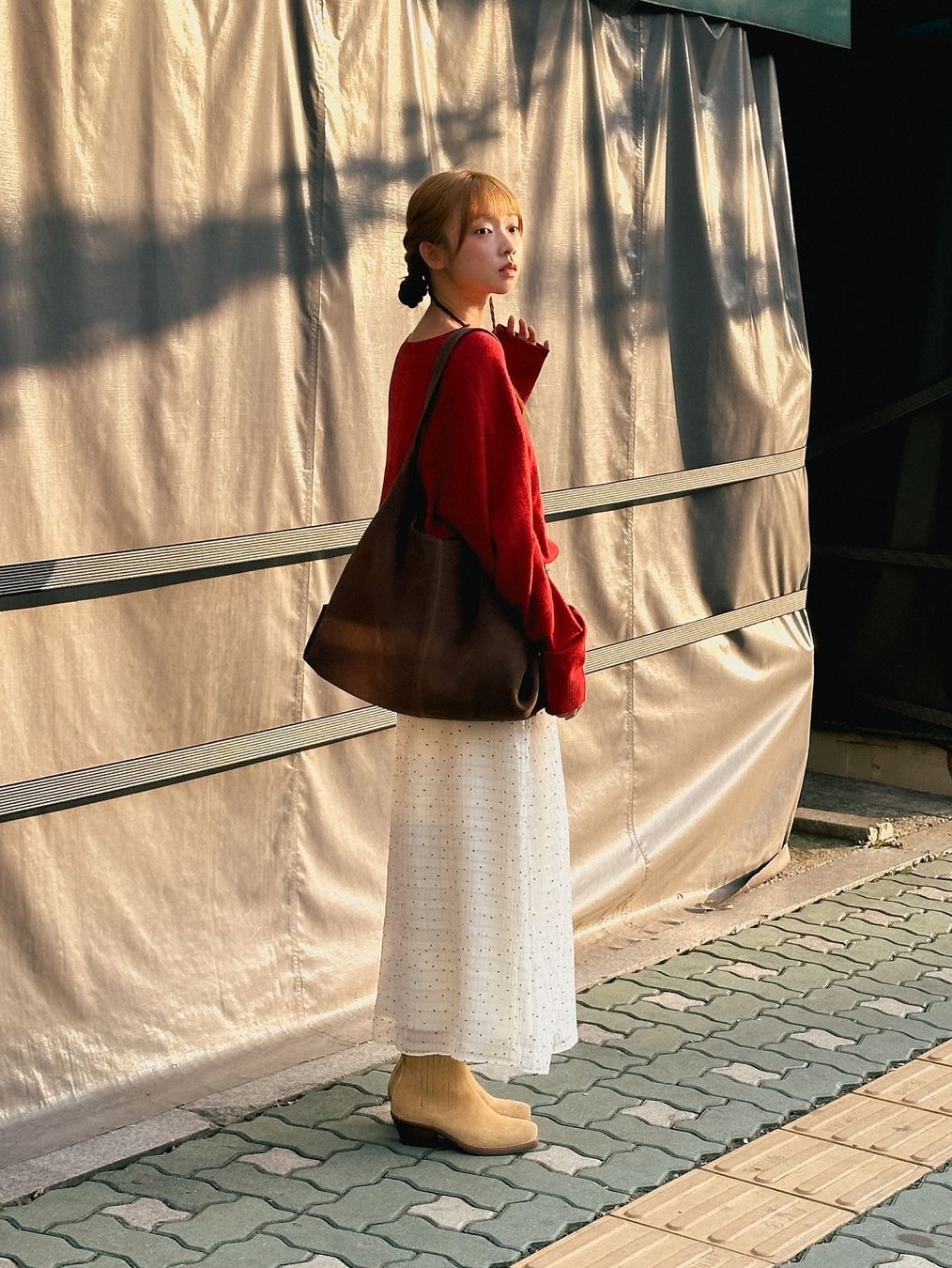 Siyazu SIAC3053 Flow Bag Brown 착용 스타일 - 1