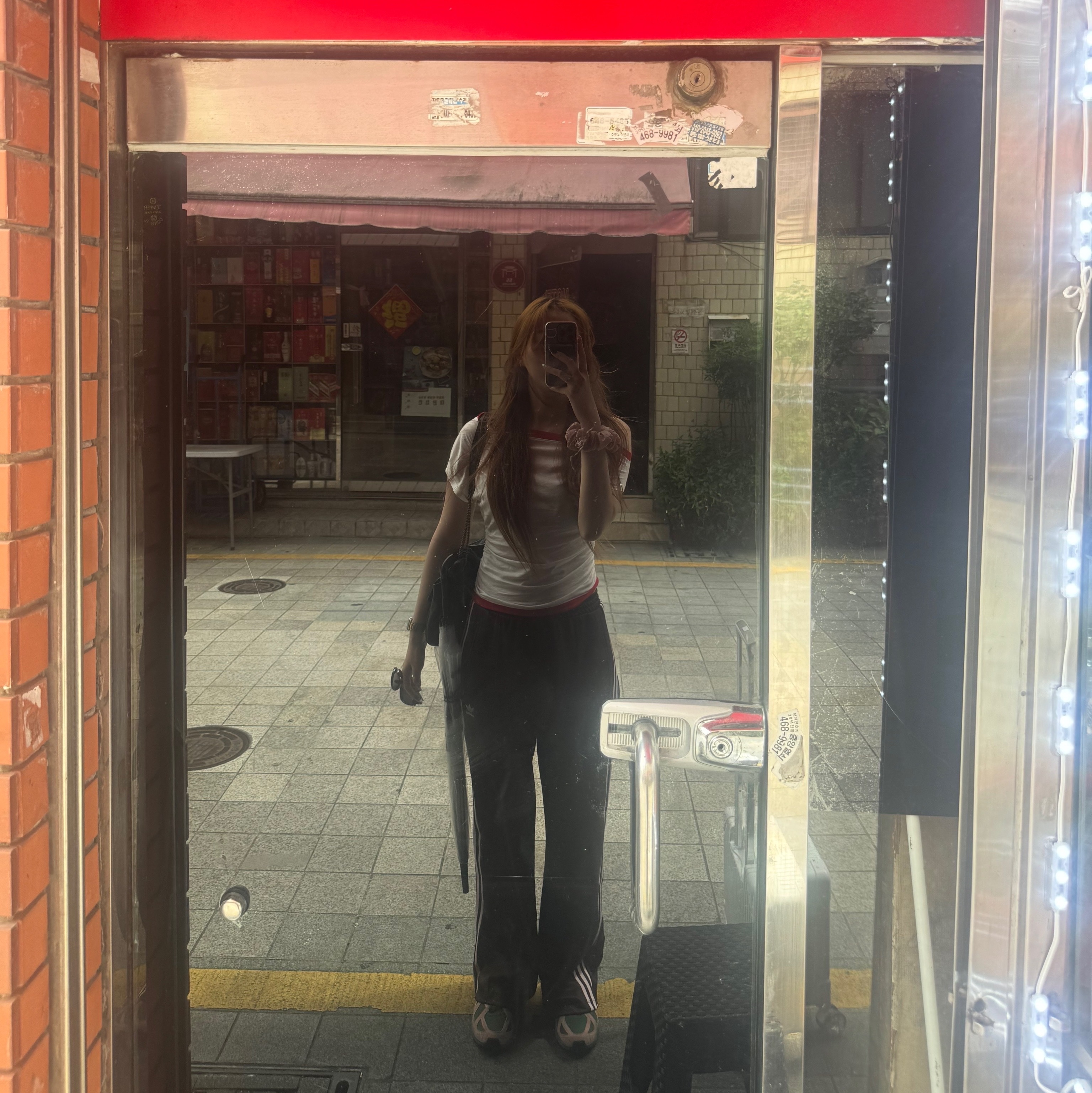 (W) Adidas Originals Beckenbauer Track Pants Shadow Brown - KR Sizing, New Balance ML610T Pink Moon - D Standard 착용 스타일