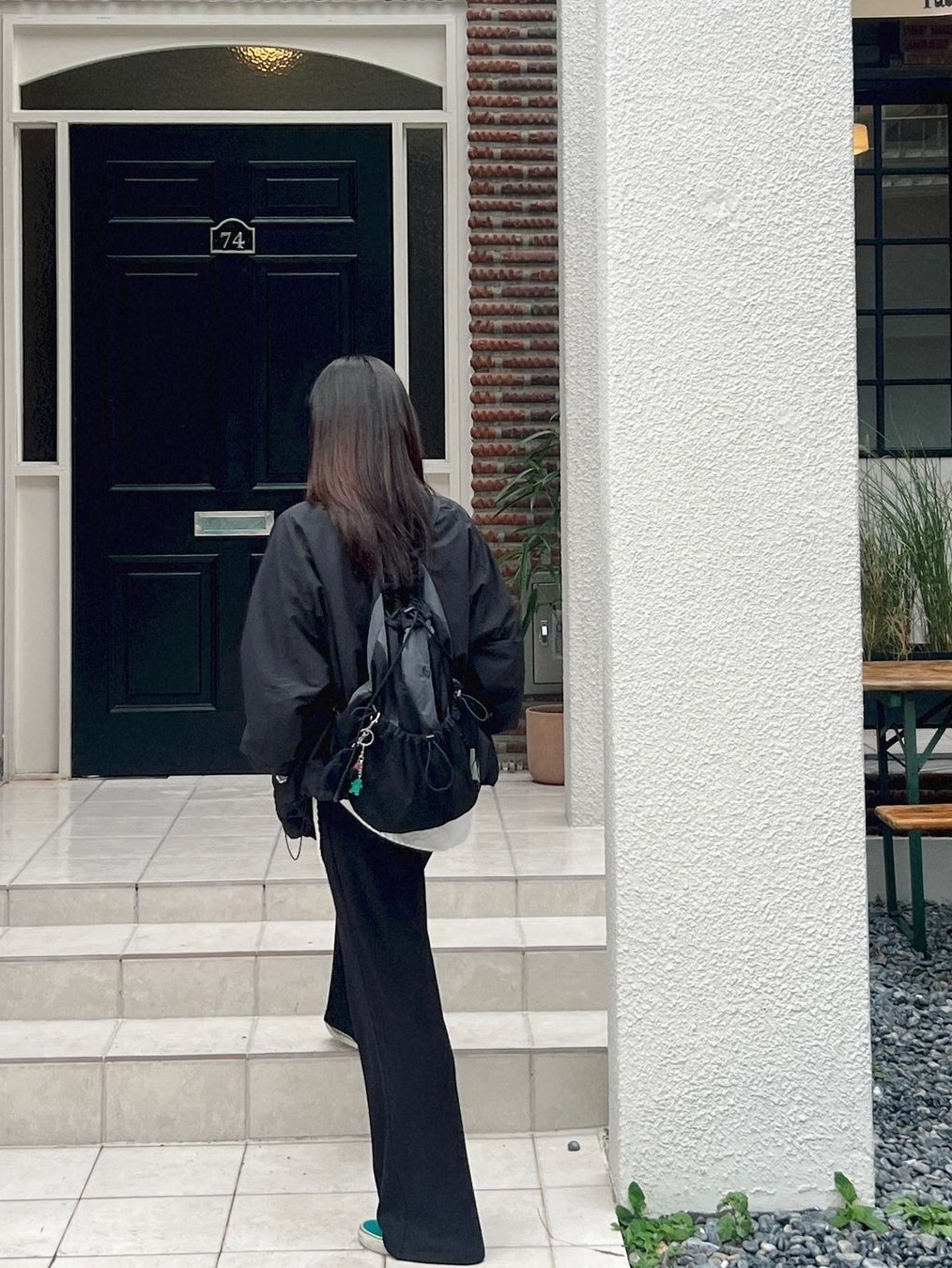 Siyazu SIOT4110 High Neck Windbreaker Black 착용 스타일 - 3