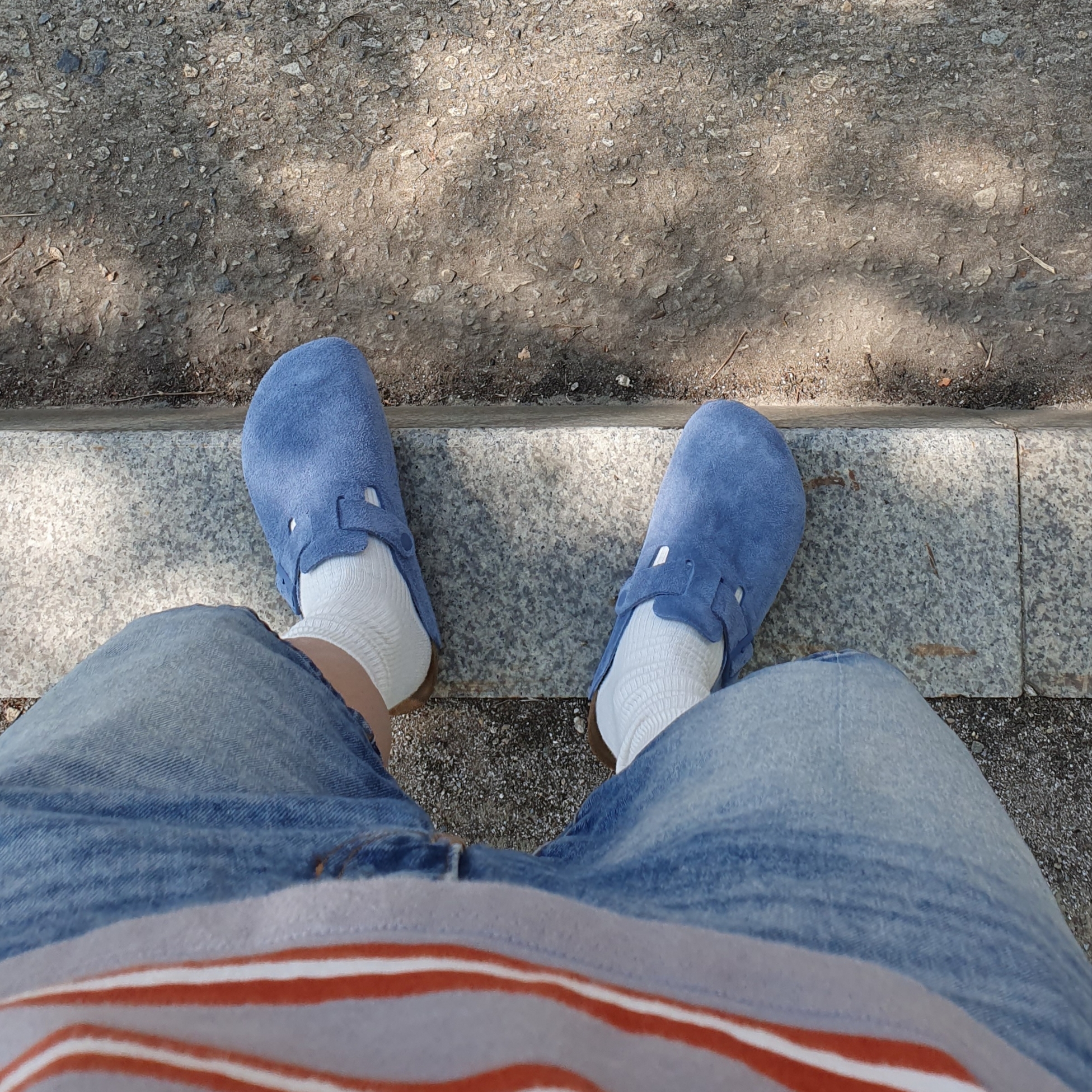 Birkenstock Boston Suede Leather Elemental Blue - Narrow 착용 스타일