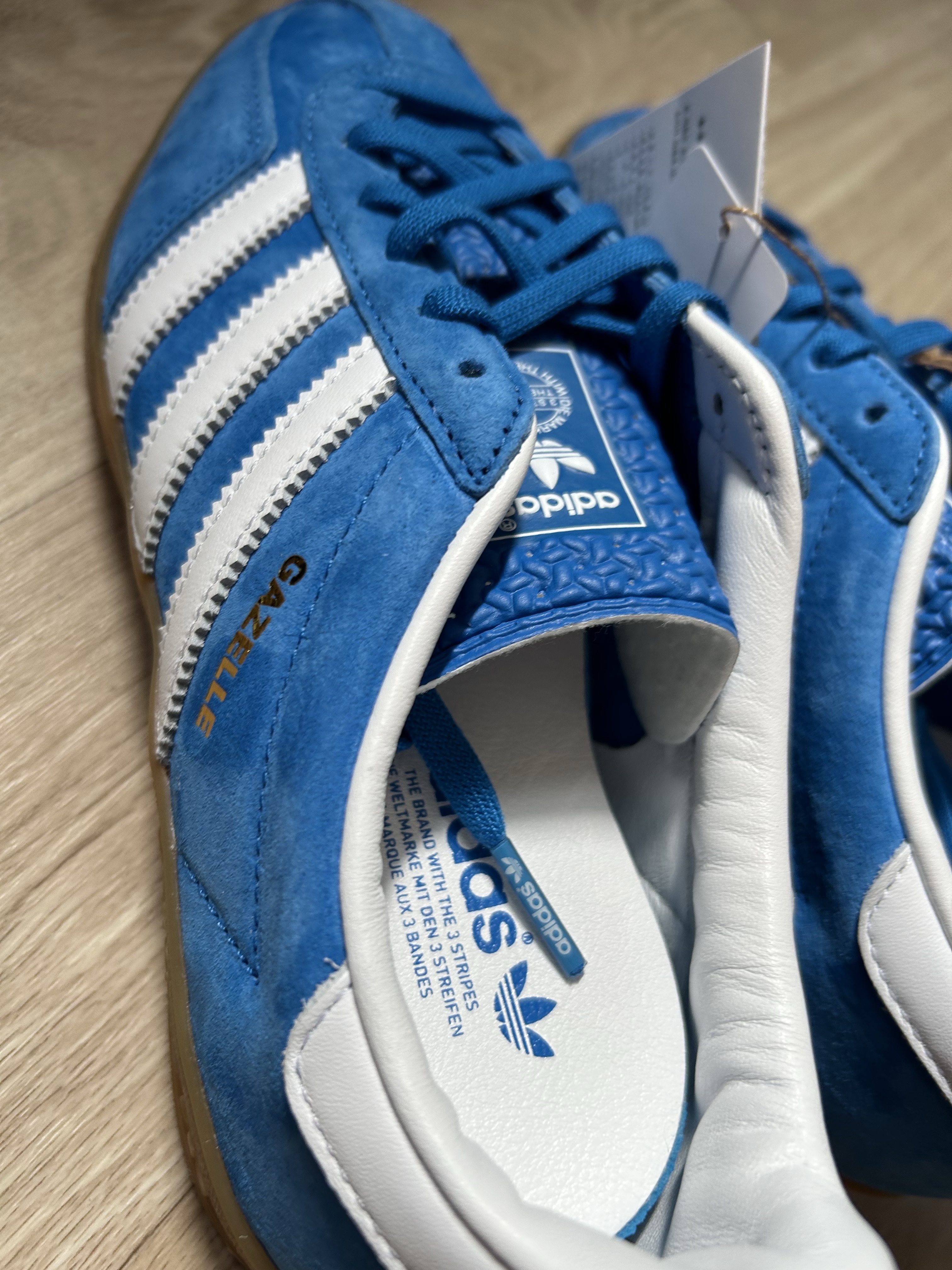 Adidas Gazelle Indoor Blue Bird 착용 스타일