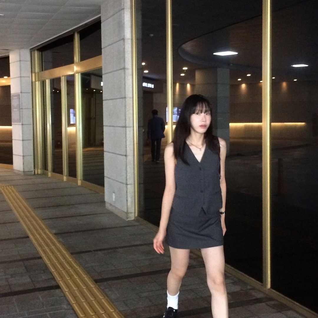 Siyazu SITP5159 Modern Layered Vest Melange gray 착용 스타일 - 2