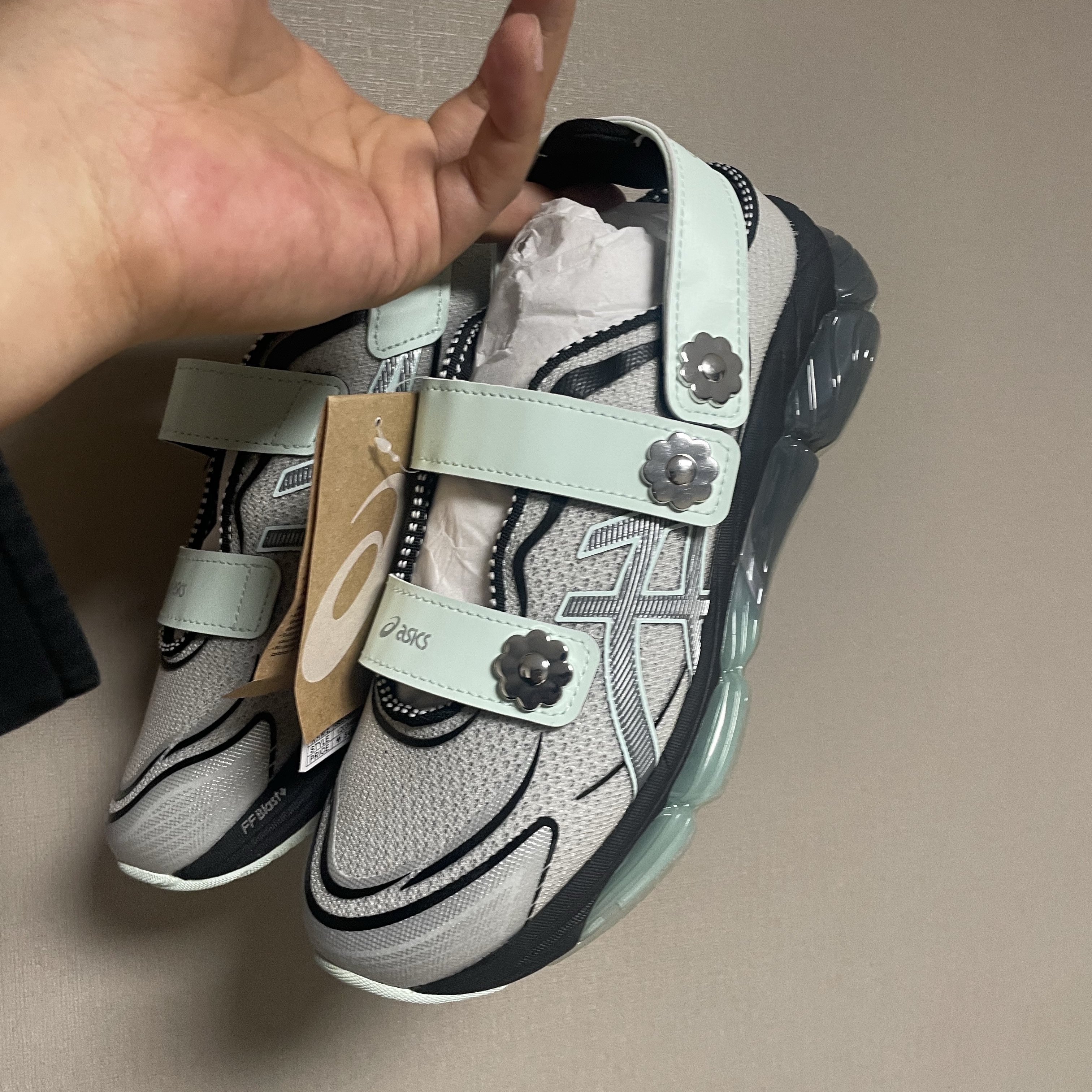 Asics x Cecilie Bahnsen Gel-Quantum 360 VIII Silver Mint 착용 스타일 - 5