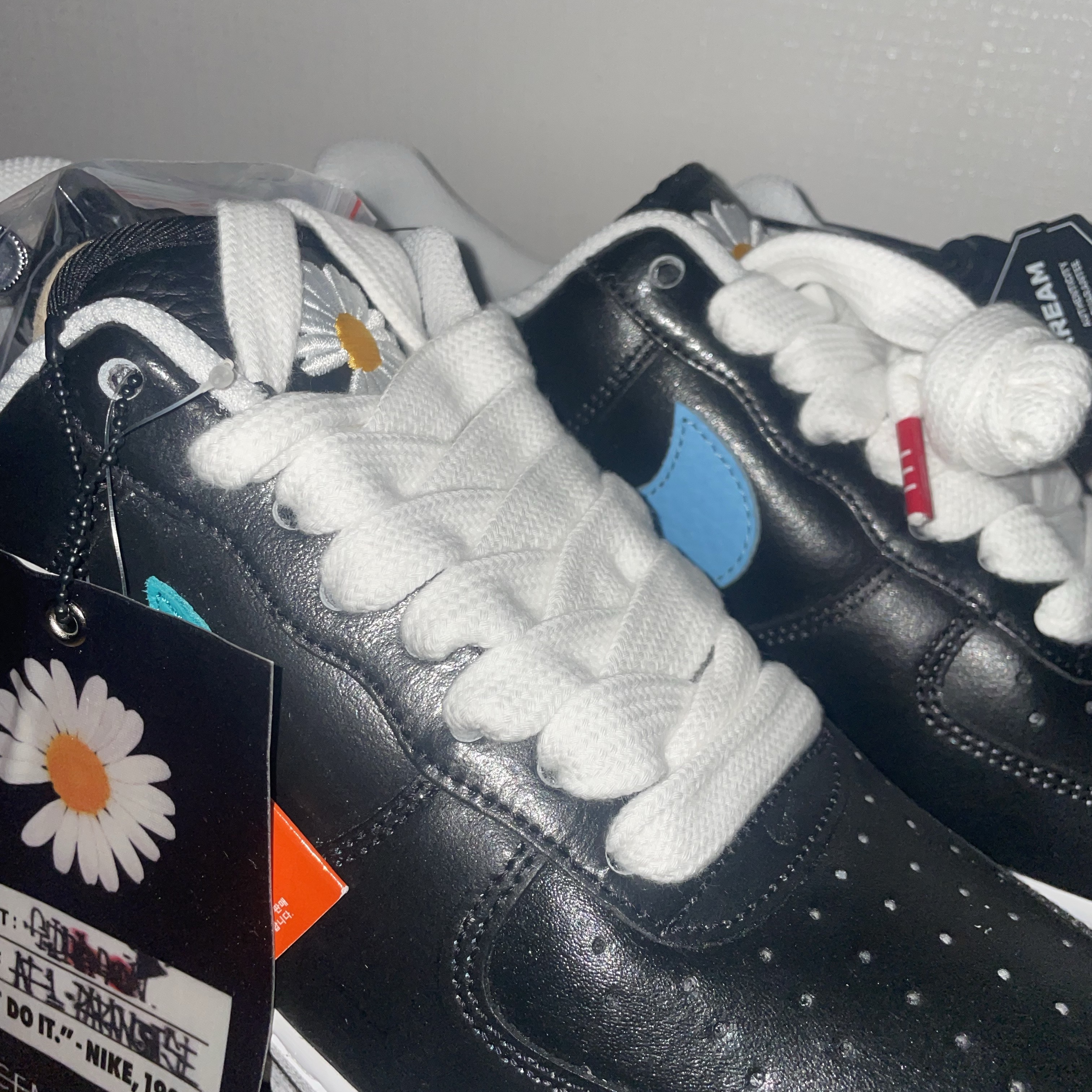Nike x Peaceminusone Air Force 1 Low Para-Noise 3.0 Black and Multicolor 착용 스타일