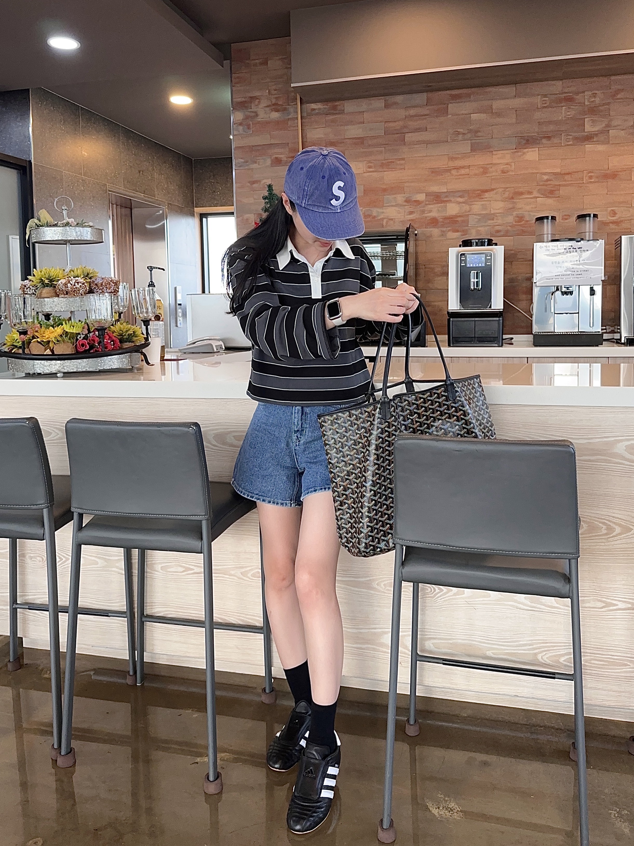 Supreme Pigment Canvas S Logo 6-Panel Navy - 23SS, Goyard Saint Louis GM Bag Black 착용 스타일 - 1