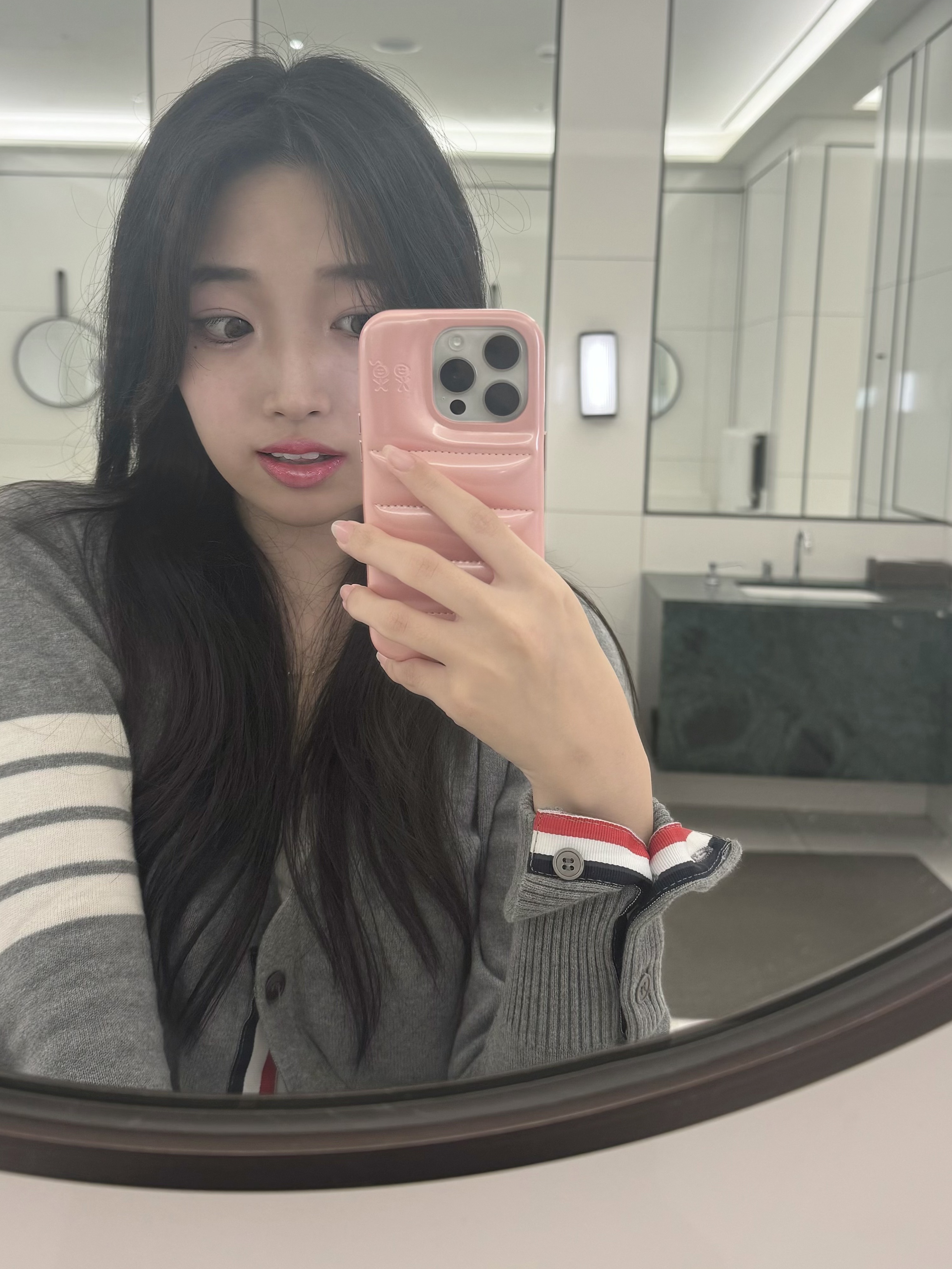 Urbansophistication The Puffer Case Ballerina 착용 스타일