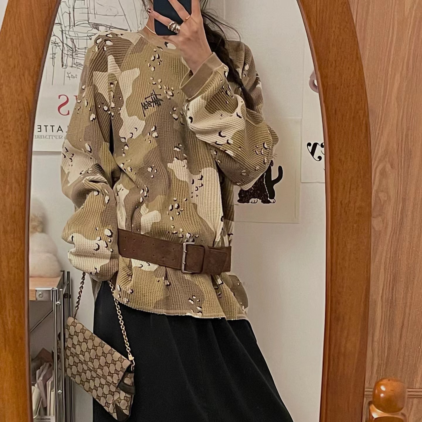 Stussy Raglan Thermal LS Crew Desert Camo 착용 스타일 - 2