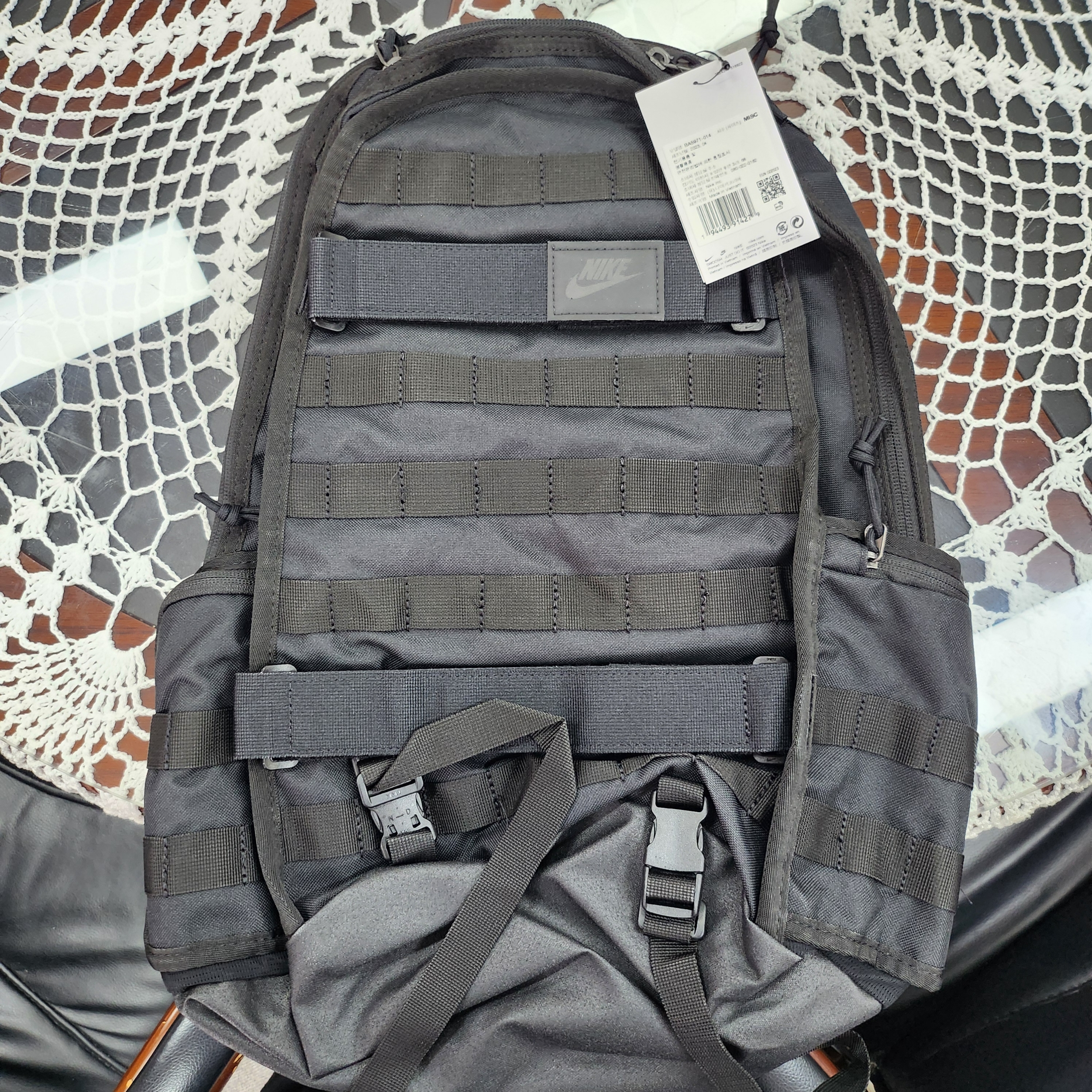 Nike NSW RPM Backpack 26L Black 착용 스타일 - 1
