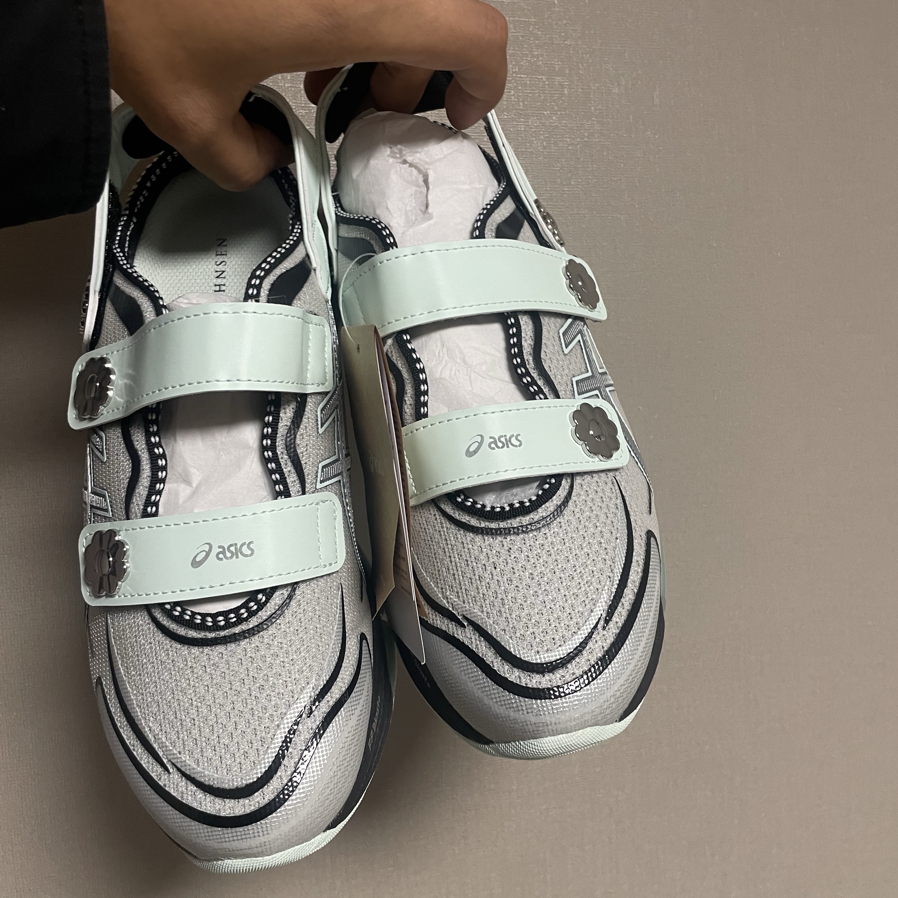 Asics x Cecilie Bahnsen Gel-Quantum 360 VIII Silver Mint 착용 스타일 - 2
