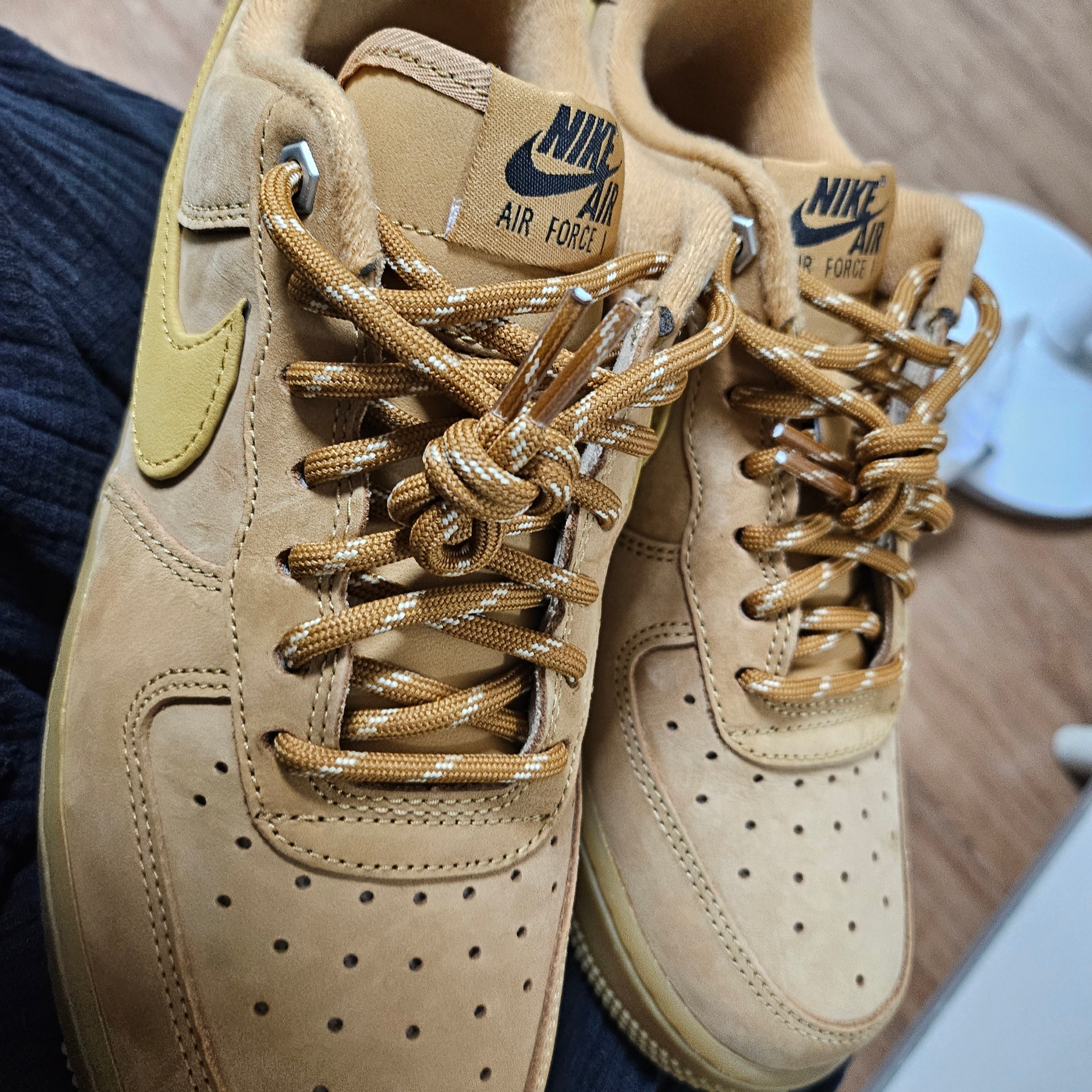 (W) Nike Air Force 1 '07 WB Flax Wheat 착용 스타일