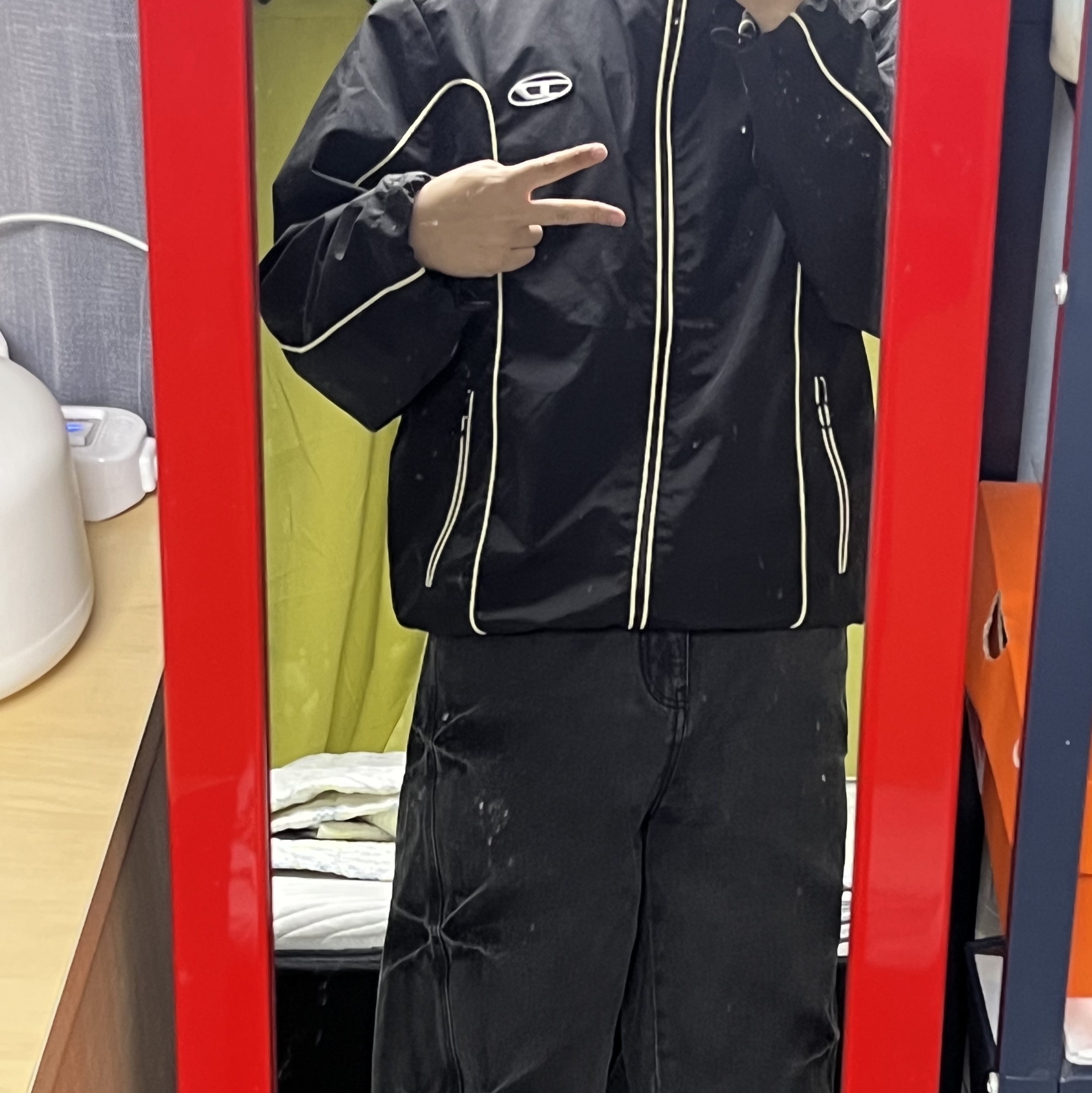 Diesel J-Hives Windbreaker with Contrast Piping Black 착용 스타일 - 1
