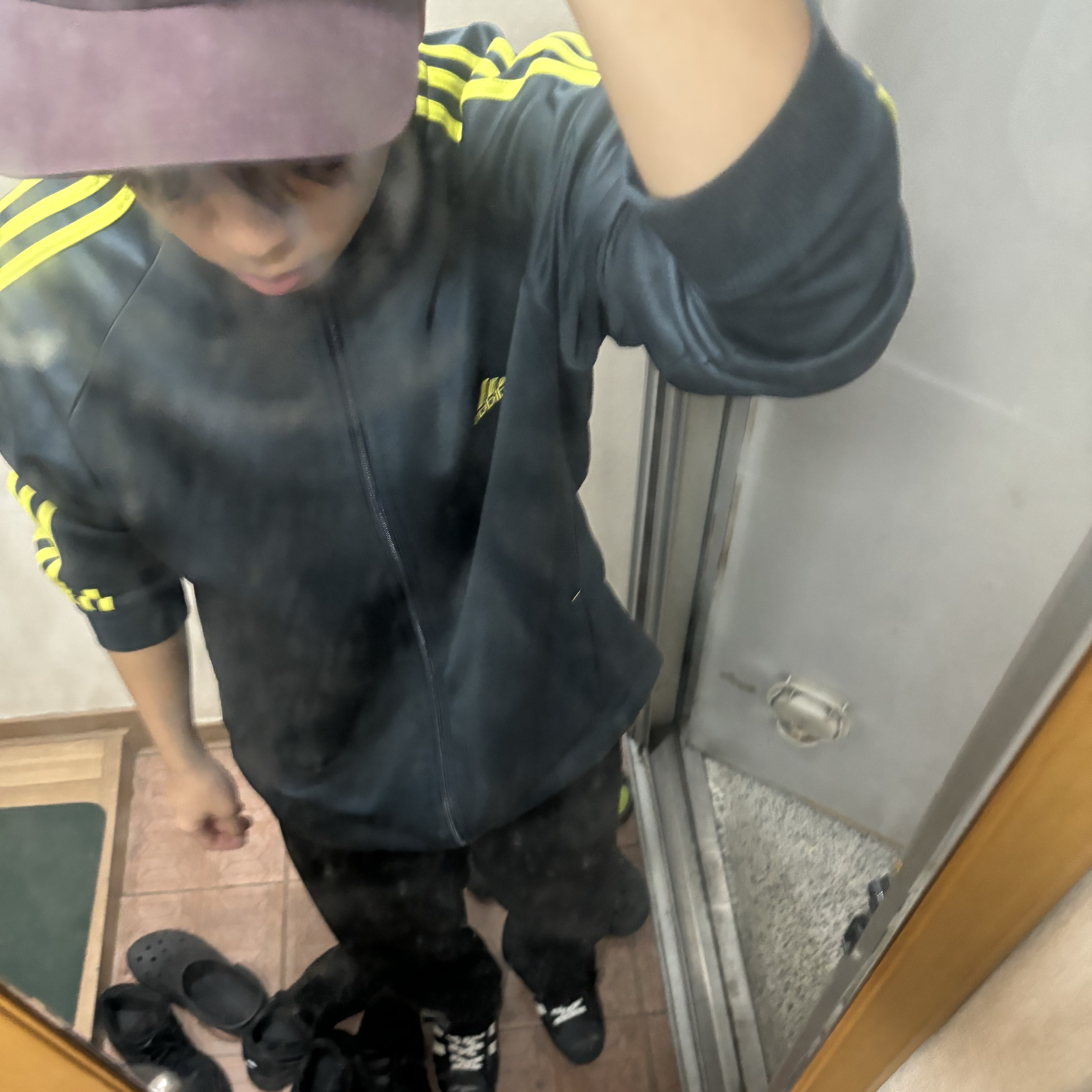 Carhartt Canvas Cap Blackberry 착용 스타일