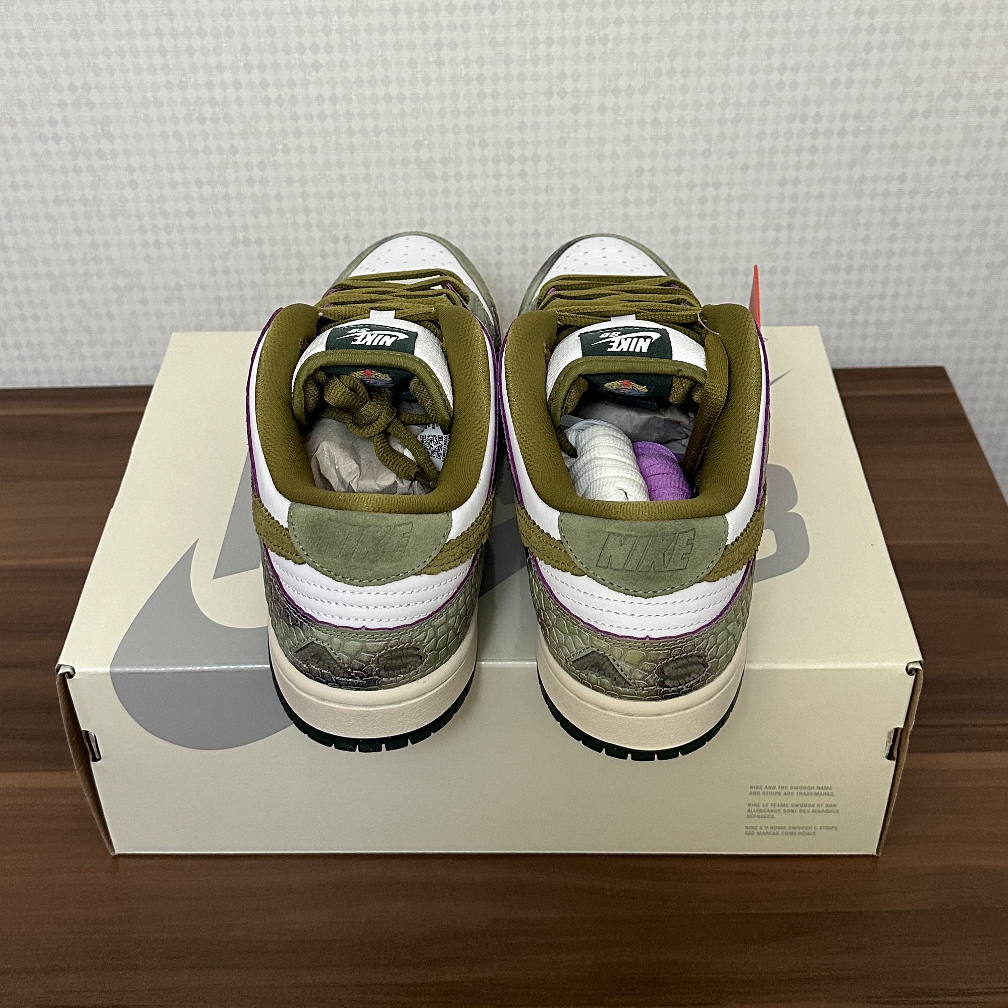 Nike x Alexis Sablone SB Dunk Low Pro White and Pacific Moss 착용 스타일 - 2