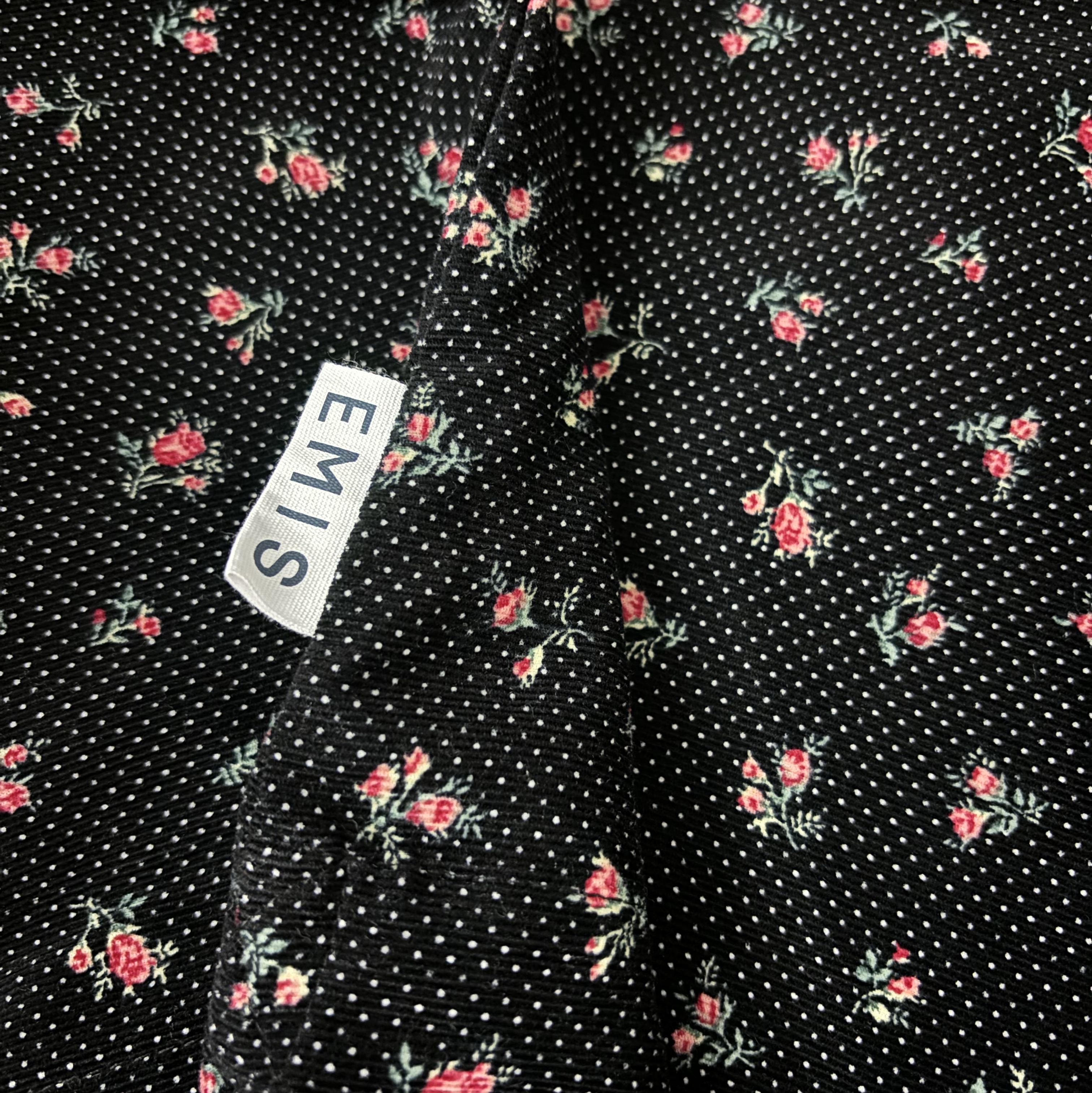 Emis Flower Corduroy Eco Bag Black 착용 스타일