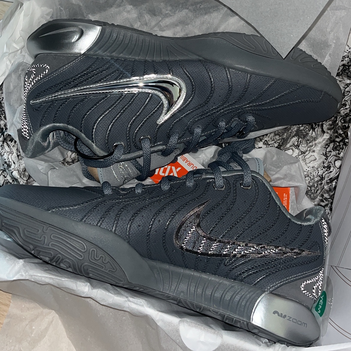Nike LeBron 21 EP Resilient Cool Grey Metallic Silver 착용 스타일