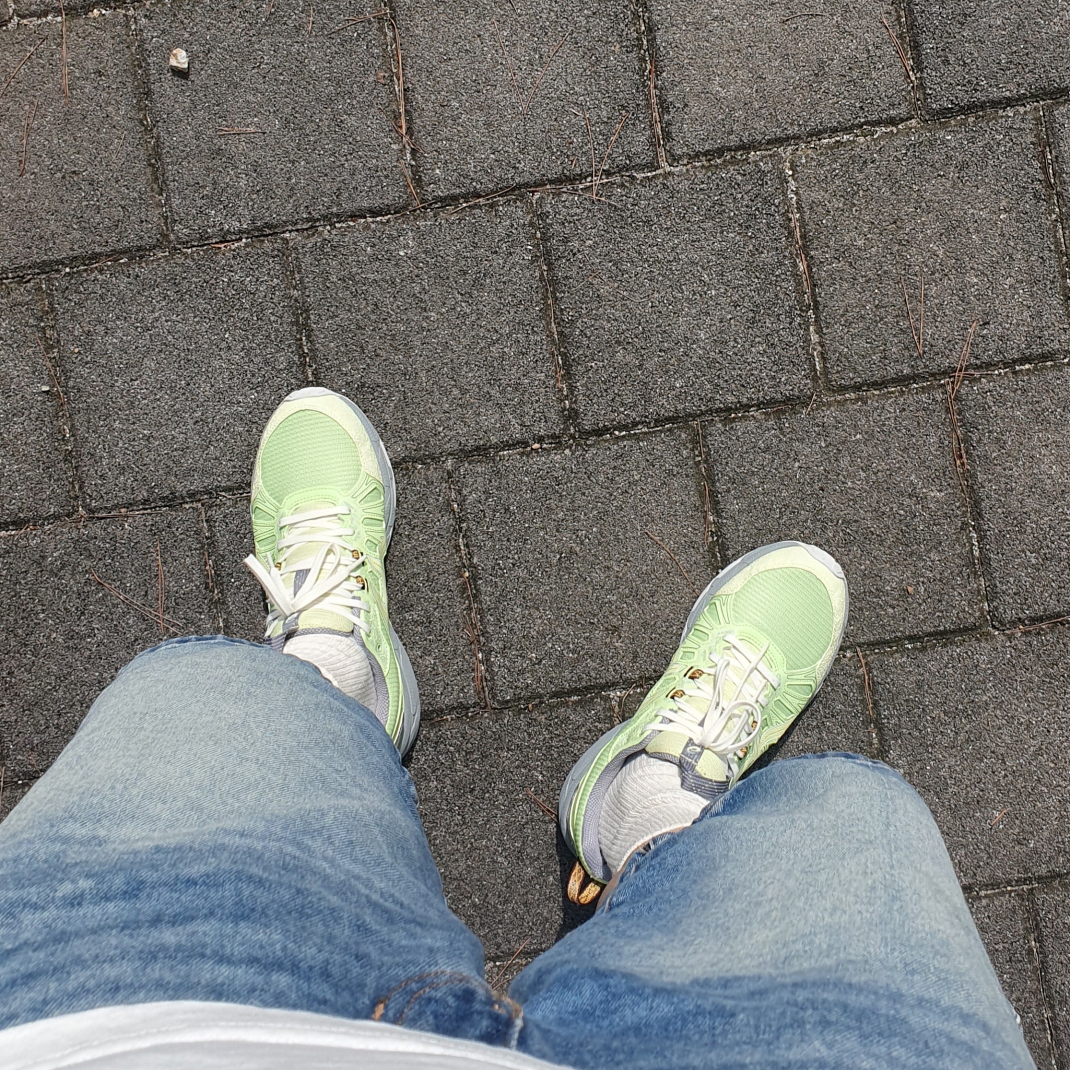 Asics HN1-S Gel-Venture 7 Lime Green Huddle Yellow 착용 스타일