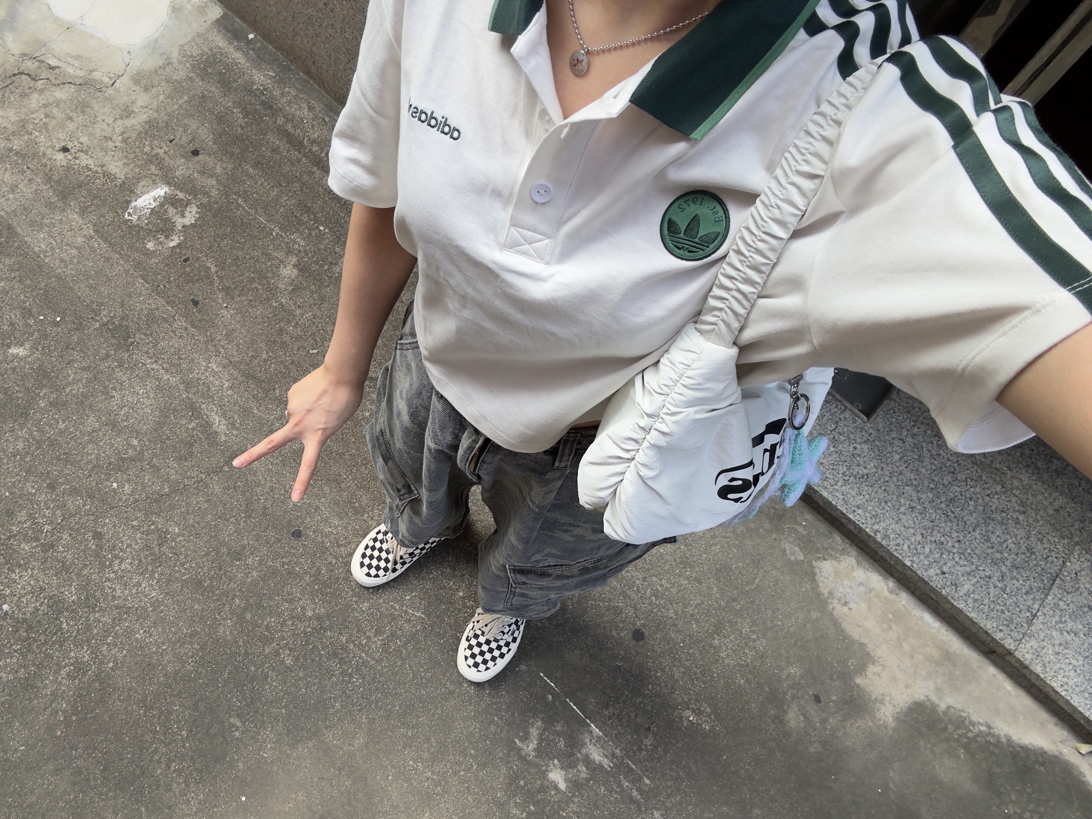 (W) Adidas Loose Crop Polo Shirt Cloud White - US Sizing 착용 스타일