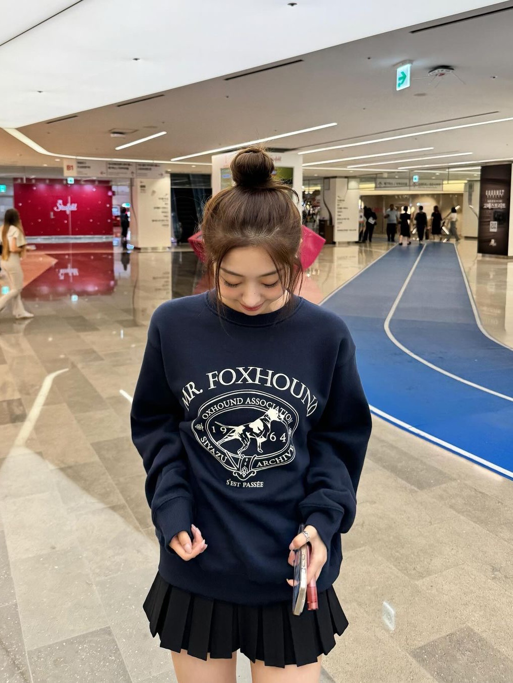 Siyazu SITP5042 Foxhound Sweat Shirt Dark Navy 착용 스타일 - 2