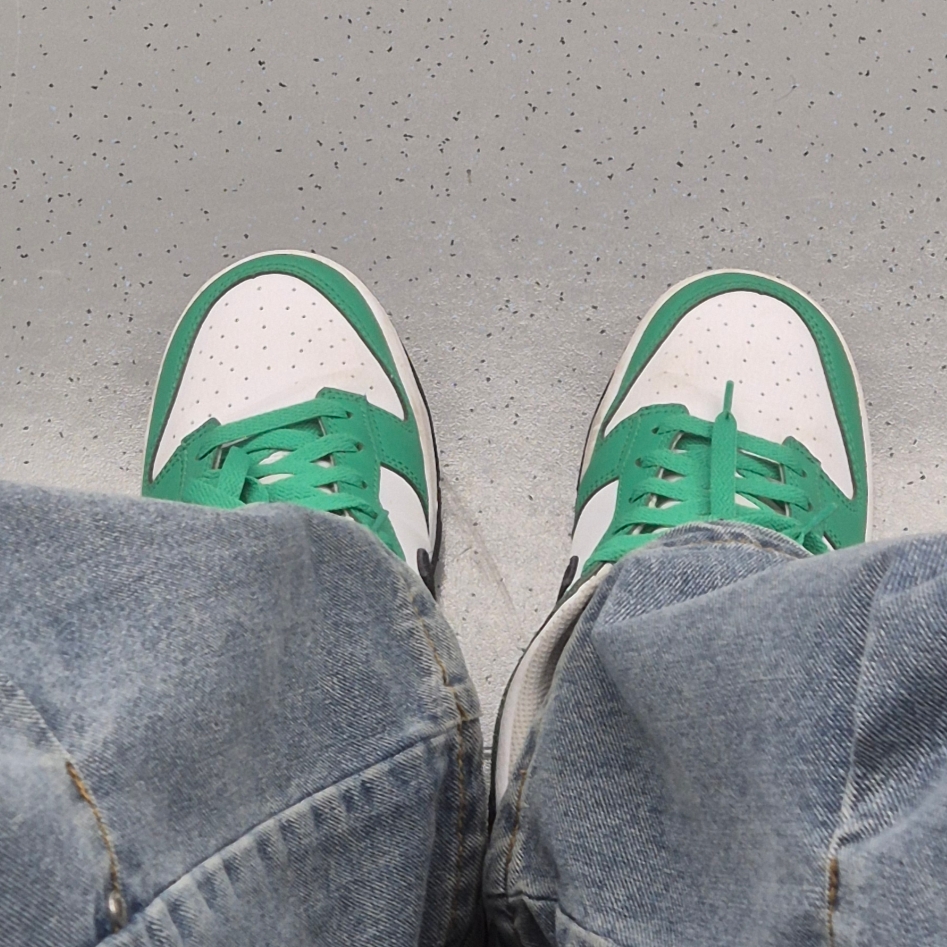 Nike Dunk Low White Green 착용 스타일
