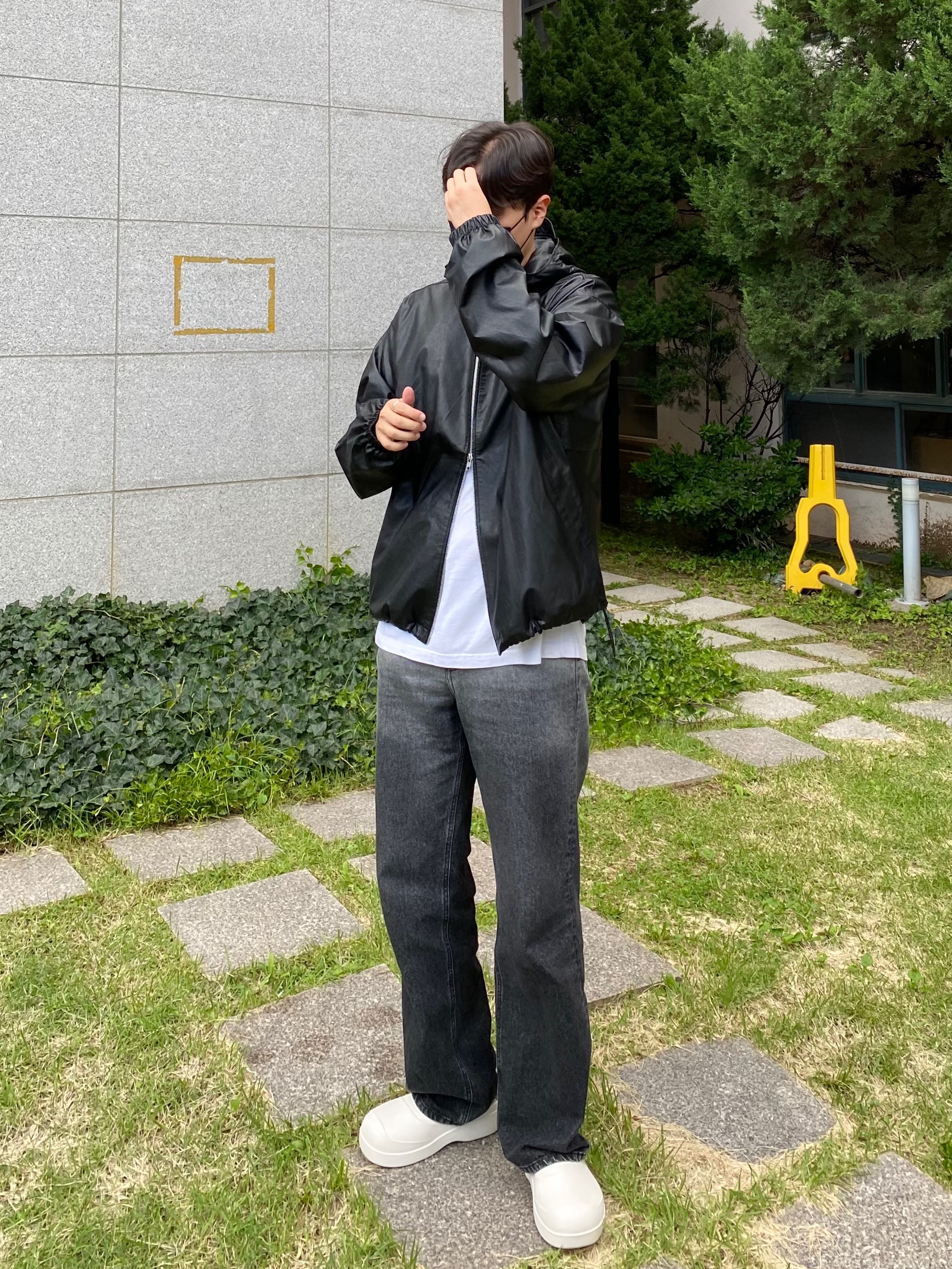 Stussy Basic Stussy T-Shirt White 2024, 2025 착용 스타일 - 1