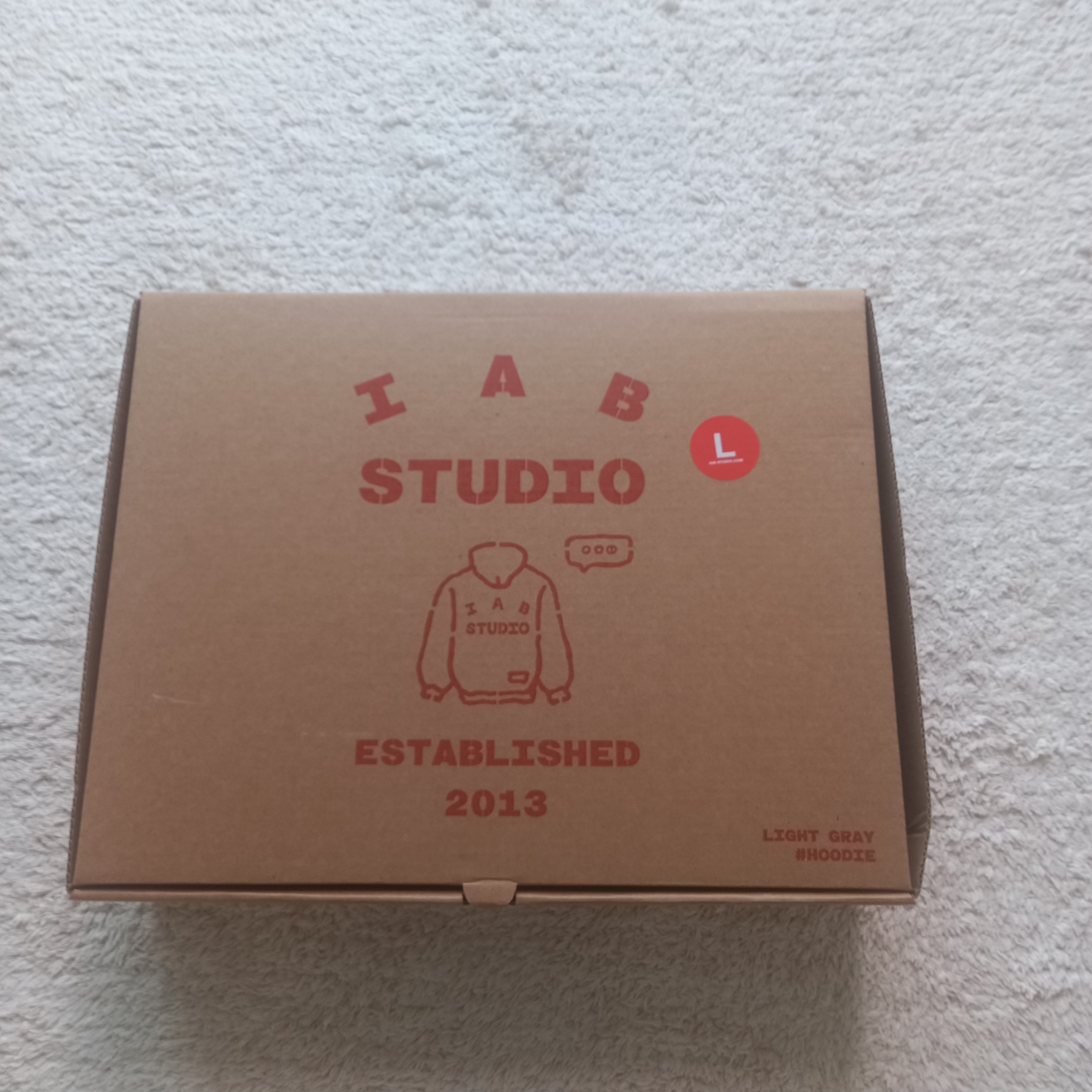 IAB Studio Hoodie Light Gray 착용 스타일 - 8
