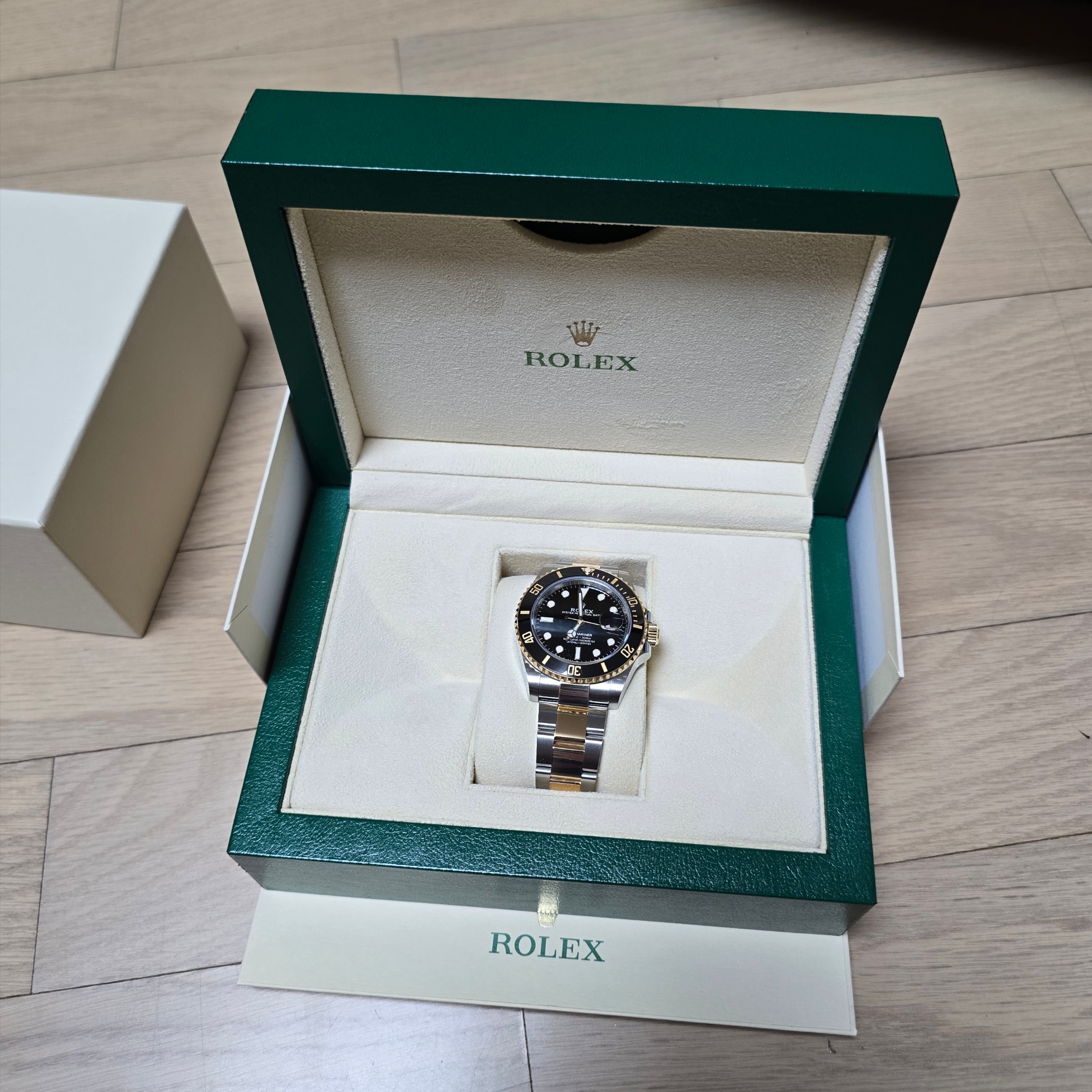 Rolex Submariner Date 41mm 126613LN Black Oyster 착용 스타일
