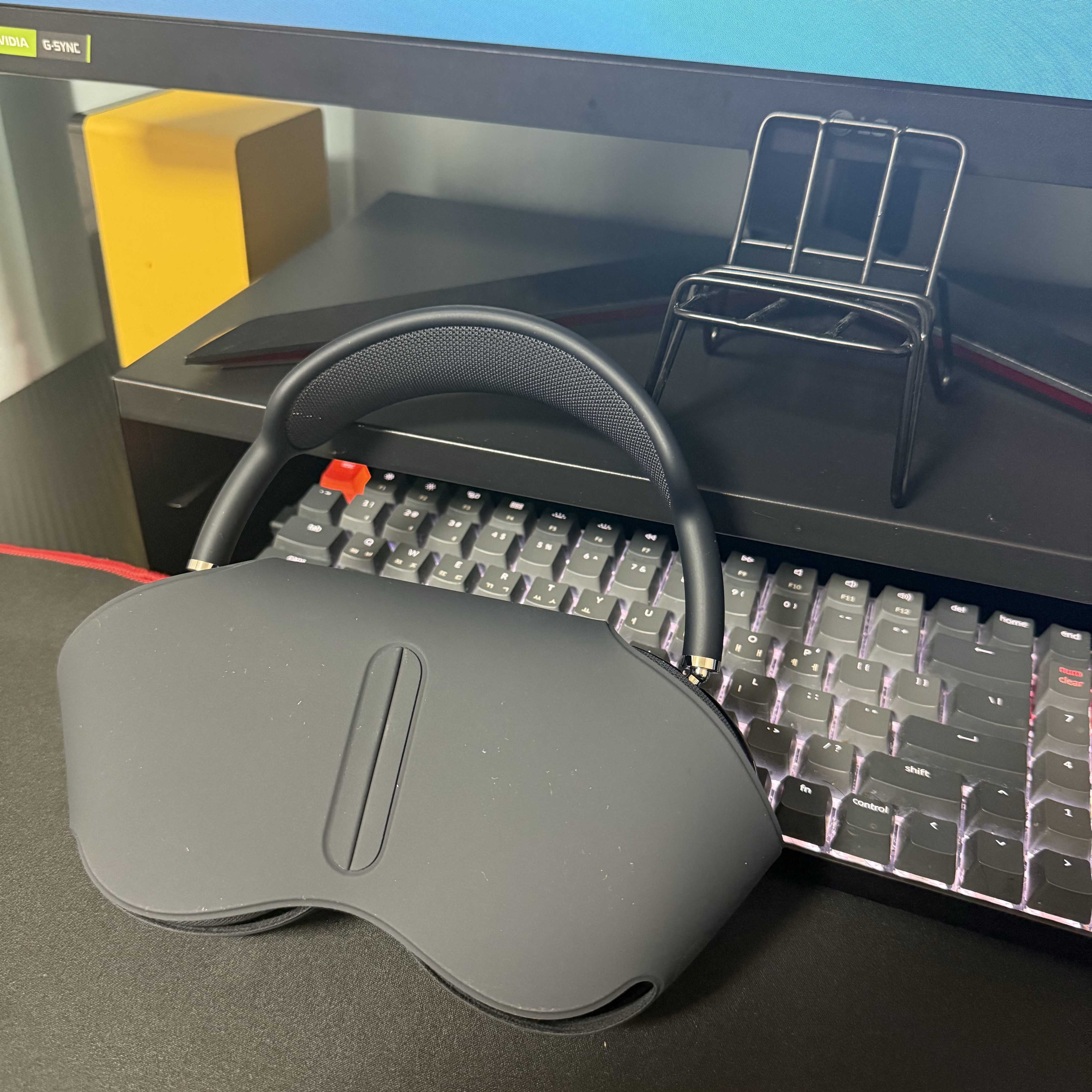 Apple AirPods Max USB C Midnight (Korean Ver.) 착용 스타일 - 1