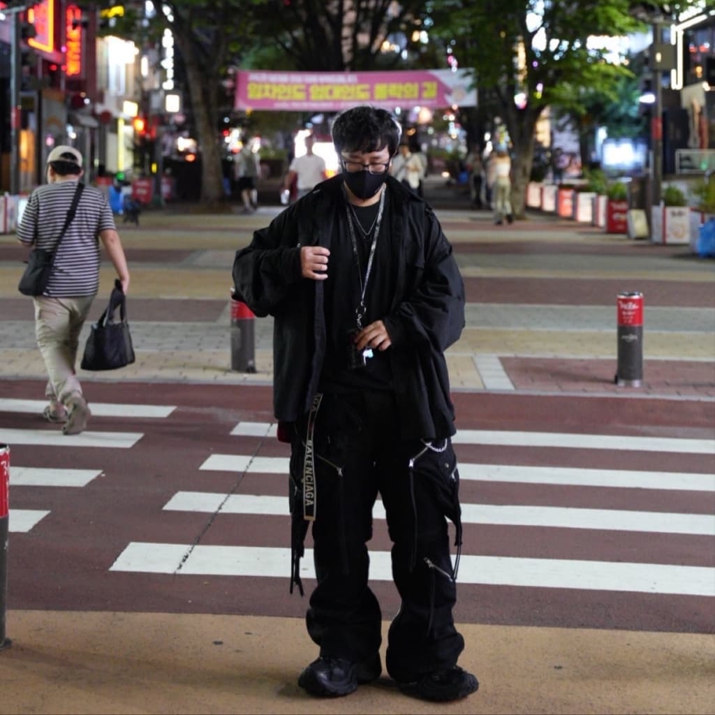 Undermycar Dohee Oversized Buffalo Check Shirts Salsa - 23SS, Balenciaga 10XL Sneakers Black 착용 스타일 - 1