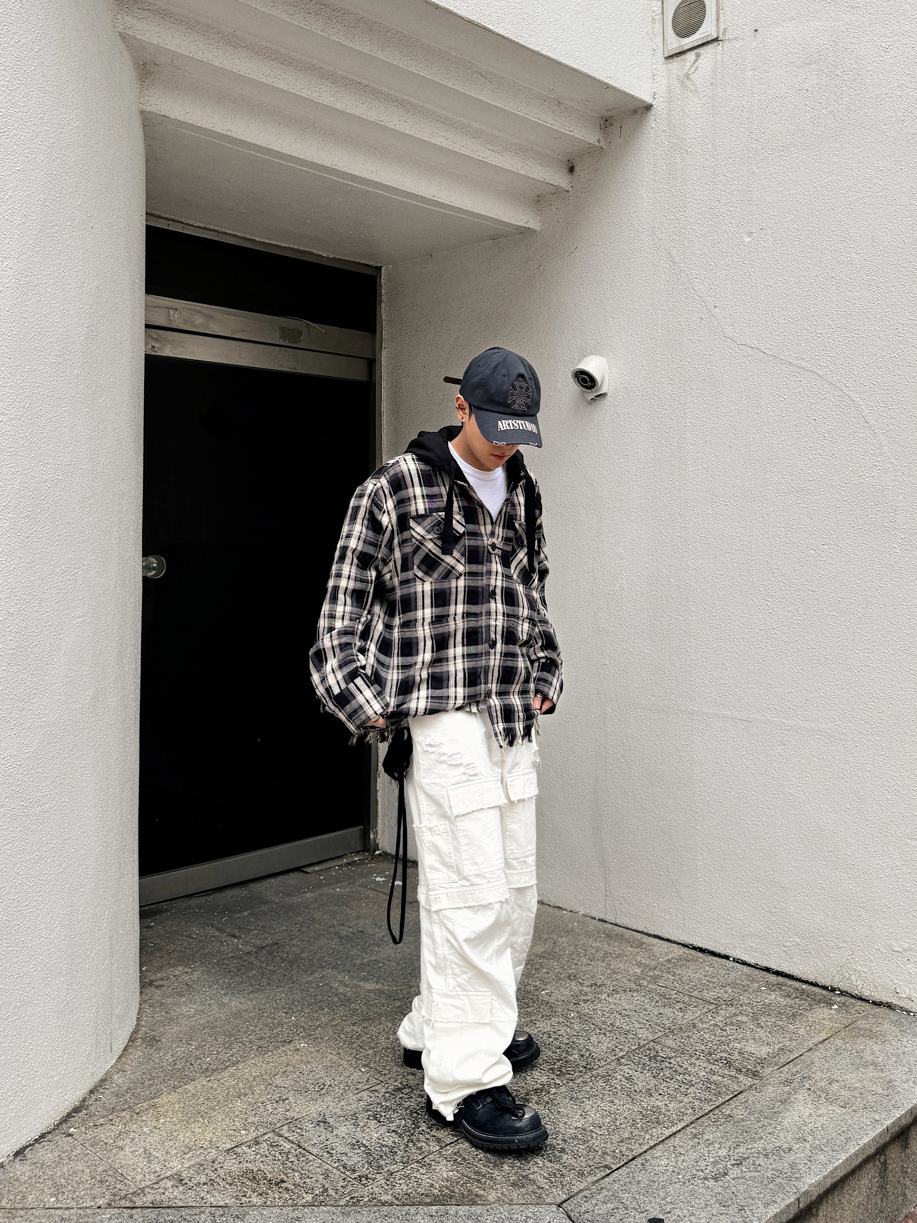 ETCE Cross Layered Washing Cap Black, ETCE Cross Destroyed Cap Black 착용 스타일 - 5