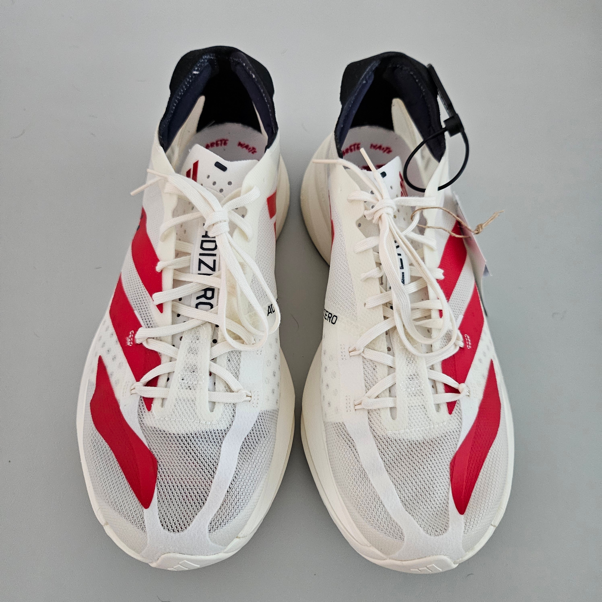 Adidas Adizero Adios Pro 3 Off White Better Scarlet 착용 스타일 - 4