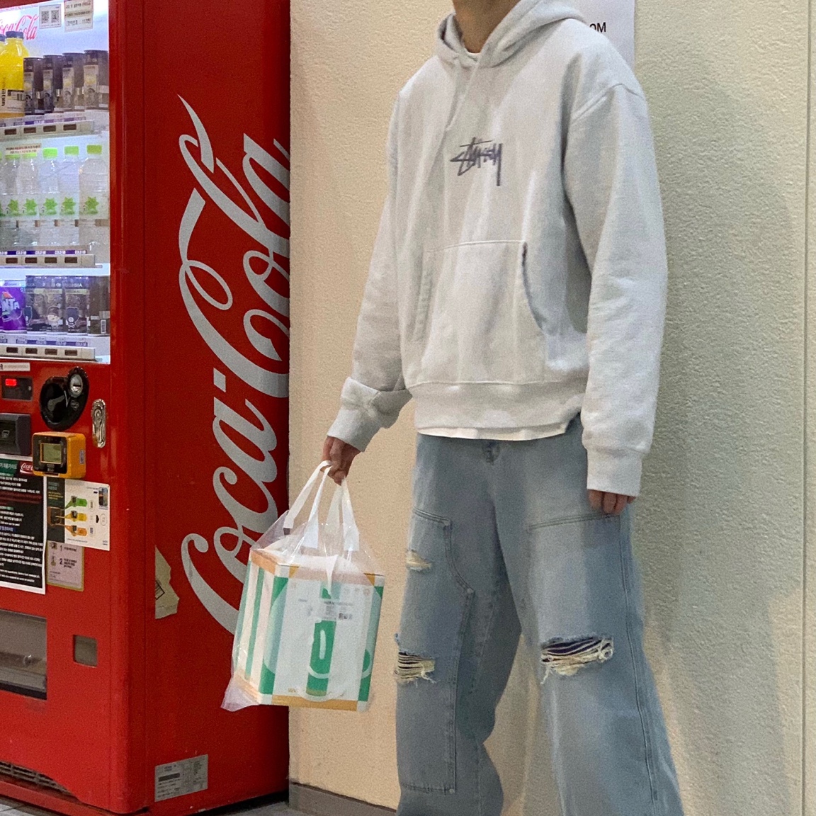 Stussy Stock Logo Applique Hoodie Ash Heather Silver 착용 스타일 - 2