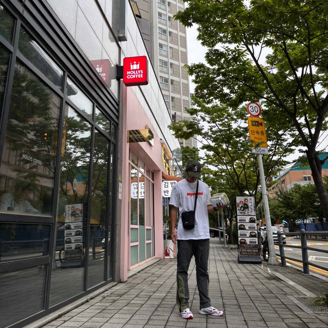 Supreme Seersucker S Logo 6-Panel Woodland Camo - 24SS, Nike x Supreme Zoom Streak Spectrum Plus White 착용 스타일