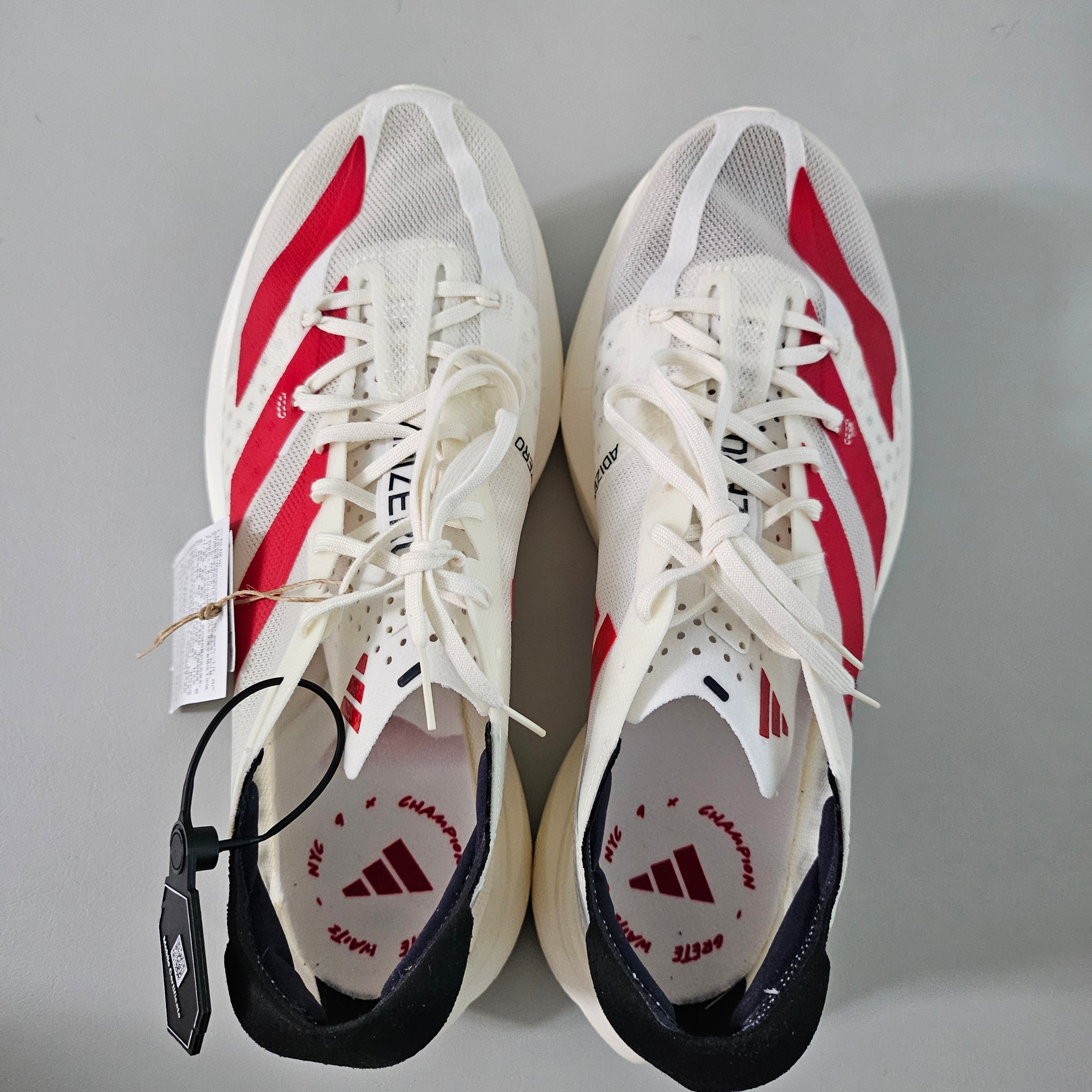 Adidas Adizero Adios Pro 3 Off White Better Scarlet 착용 스타일 - 3
