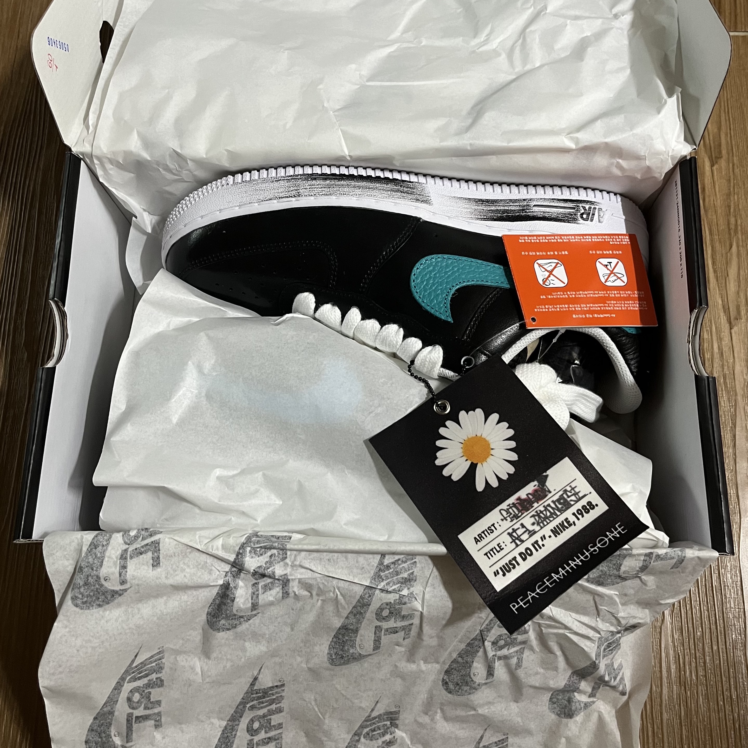 Nike x Peaceminusone Air Force 1 Low Para-Noise 3.0 Black and Multicolor 착용 스타일 - 3