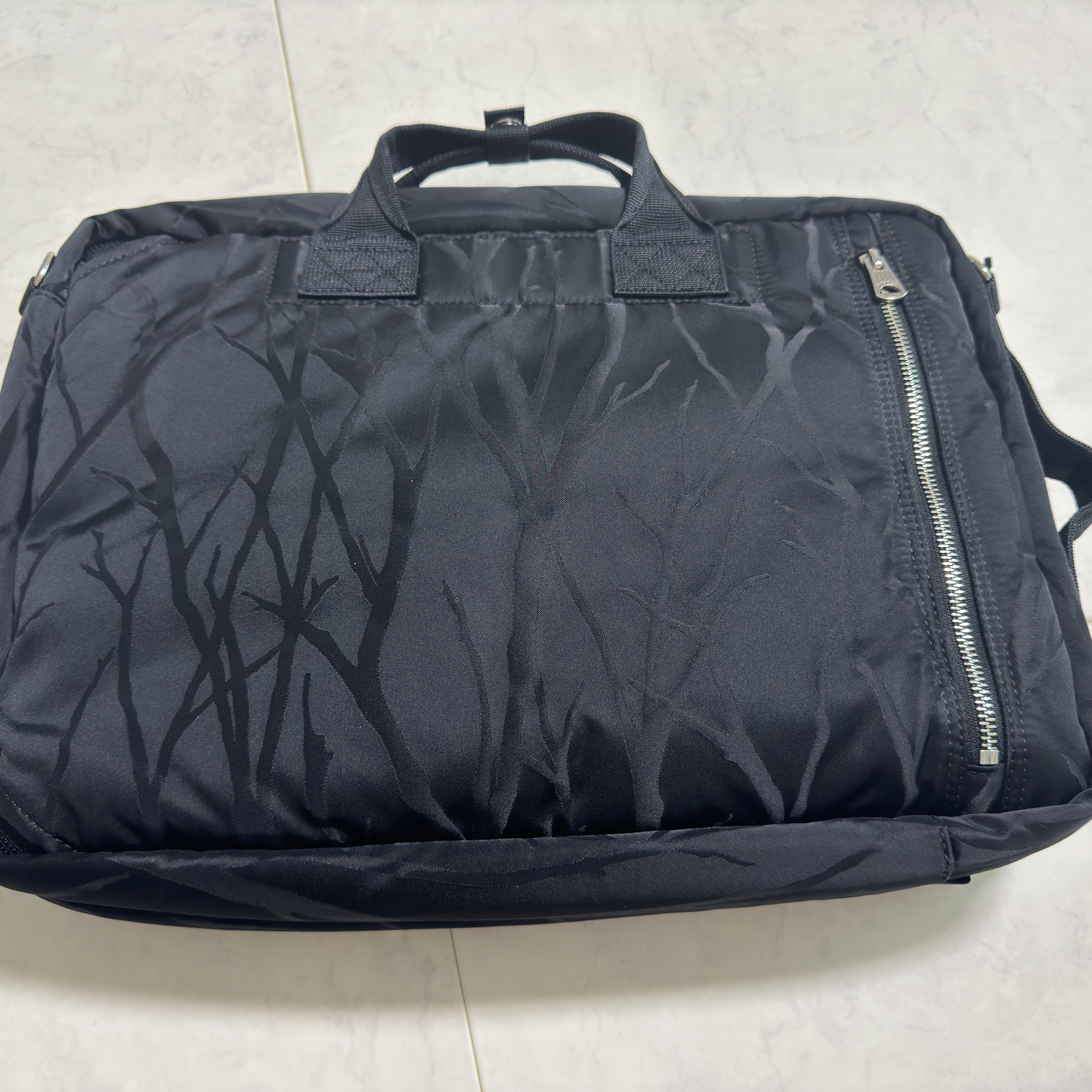 Porter x Palace Large Bag Black - 24FW 착용 스타일 - 2