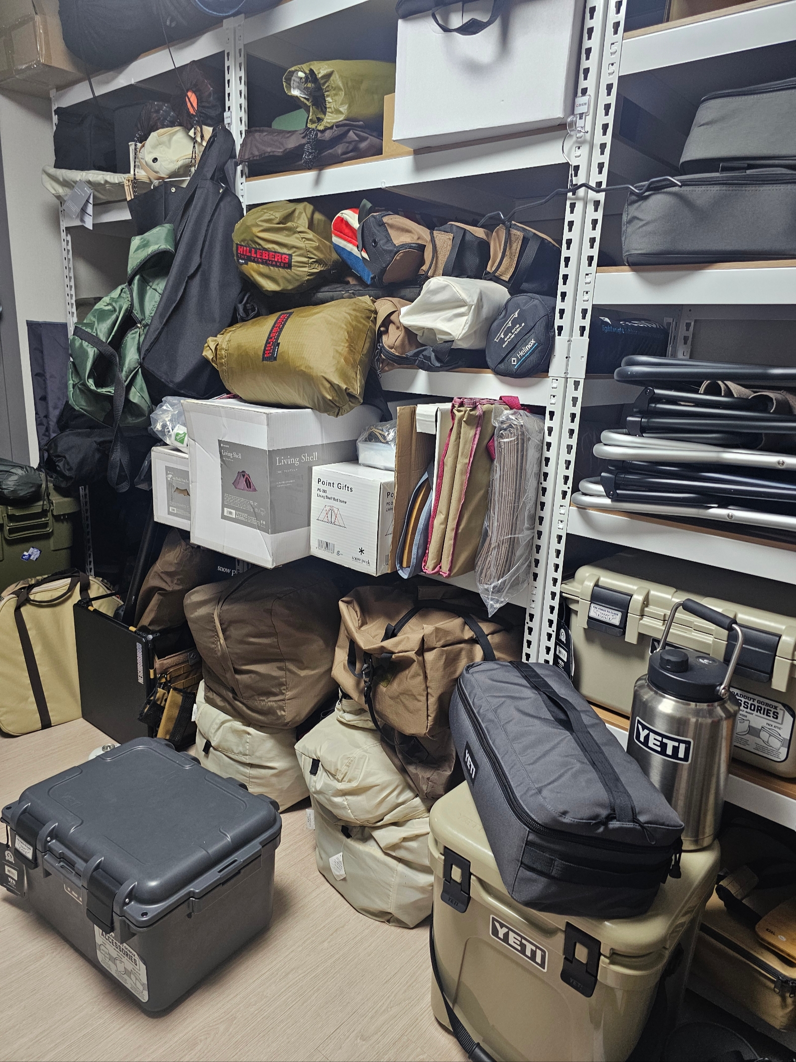 Helinox Tactical Nona Dome 4.0 Coyote Tan, Helinox x Natal Design Sunset Chair Natal Stripe 착용 스타일