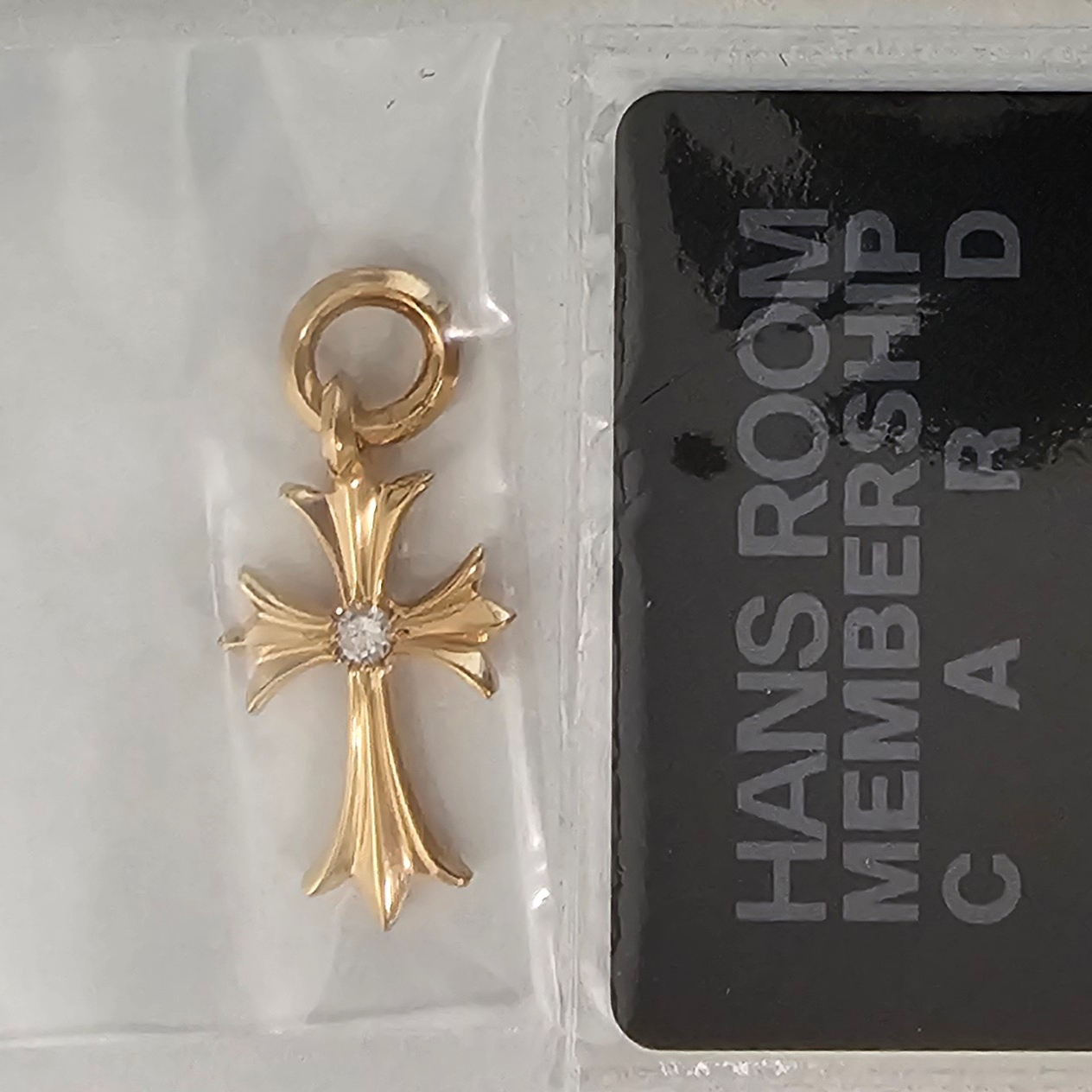 Hansroom Chrome Hearts 22K Tiny Cross Charm Dia 착용 스타일