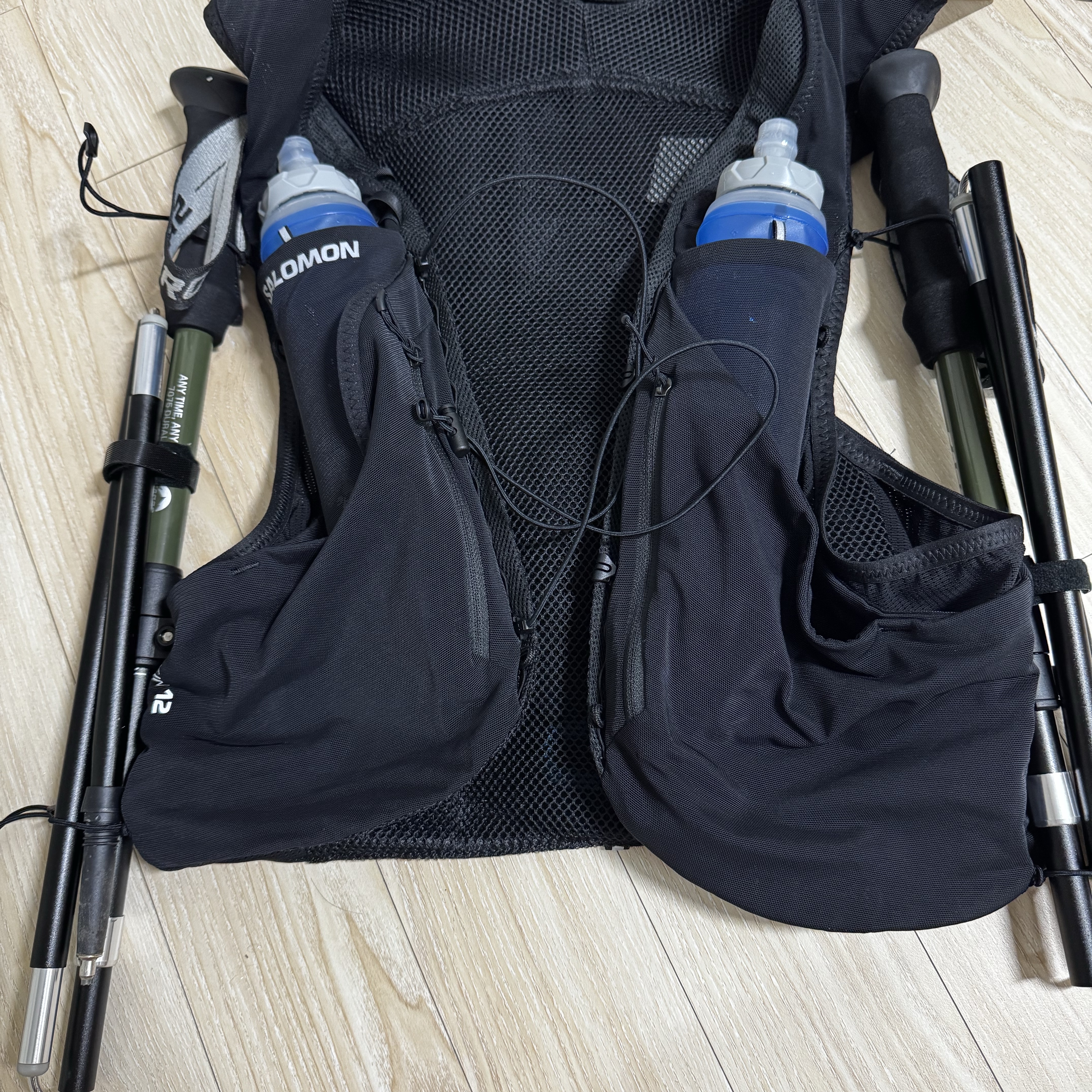 Salomon Advanced Skin 12 Set Black Ebony 착용 스타일 - 3