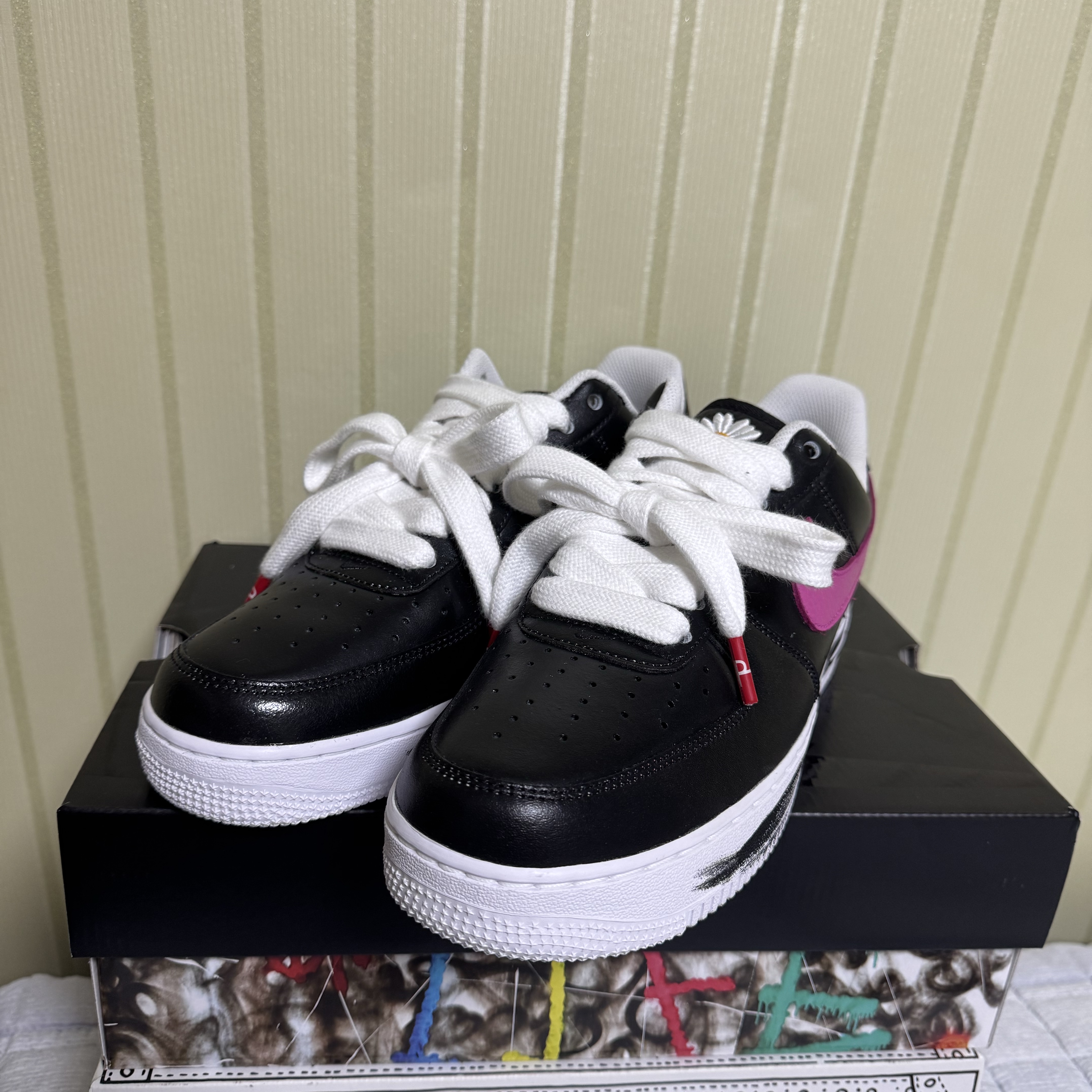 Nike x Peaceminusone Air Force 1 Low Para-Noise 3.0 Black and Multicolor 착용 스타일